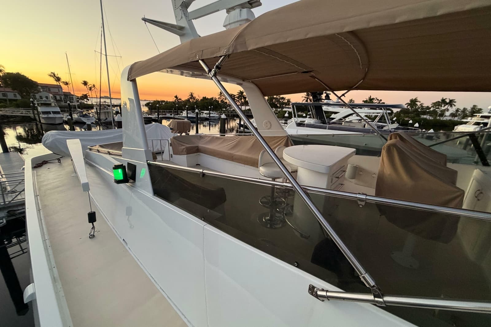 1991 Hatteras 70 Cockpit Motor Yacht - Photo 28