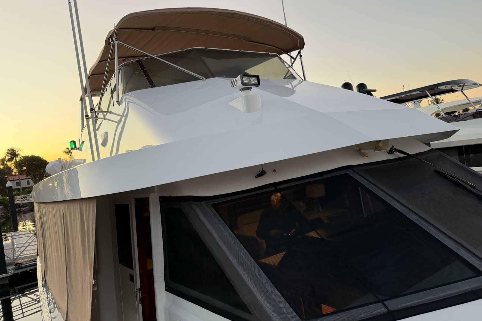 1991 Hatteras 70 Cockpit Motor Yacht - Photo 26