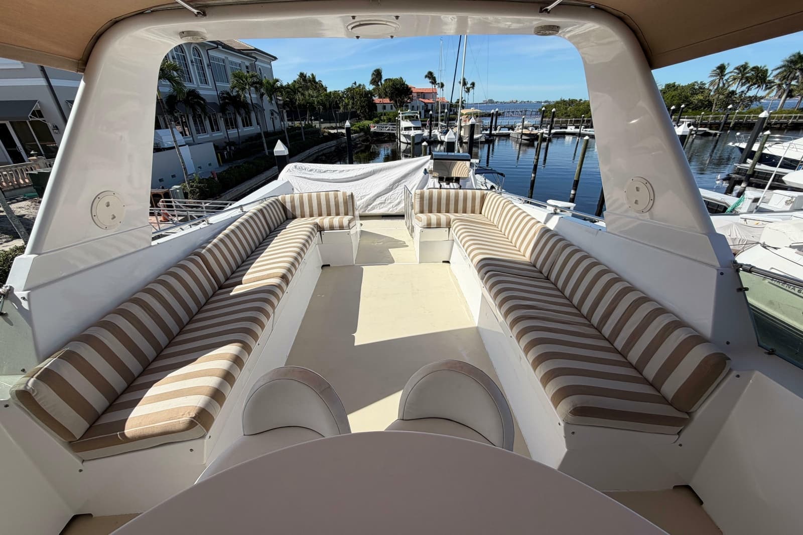 1991 Hatteras 70 Cockpit Motor Yacht - Photo 48