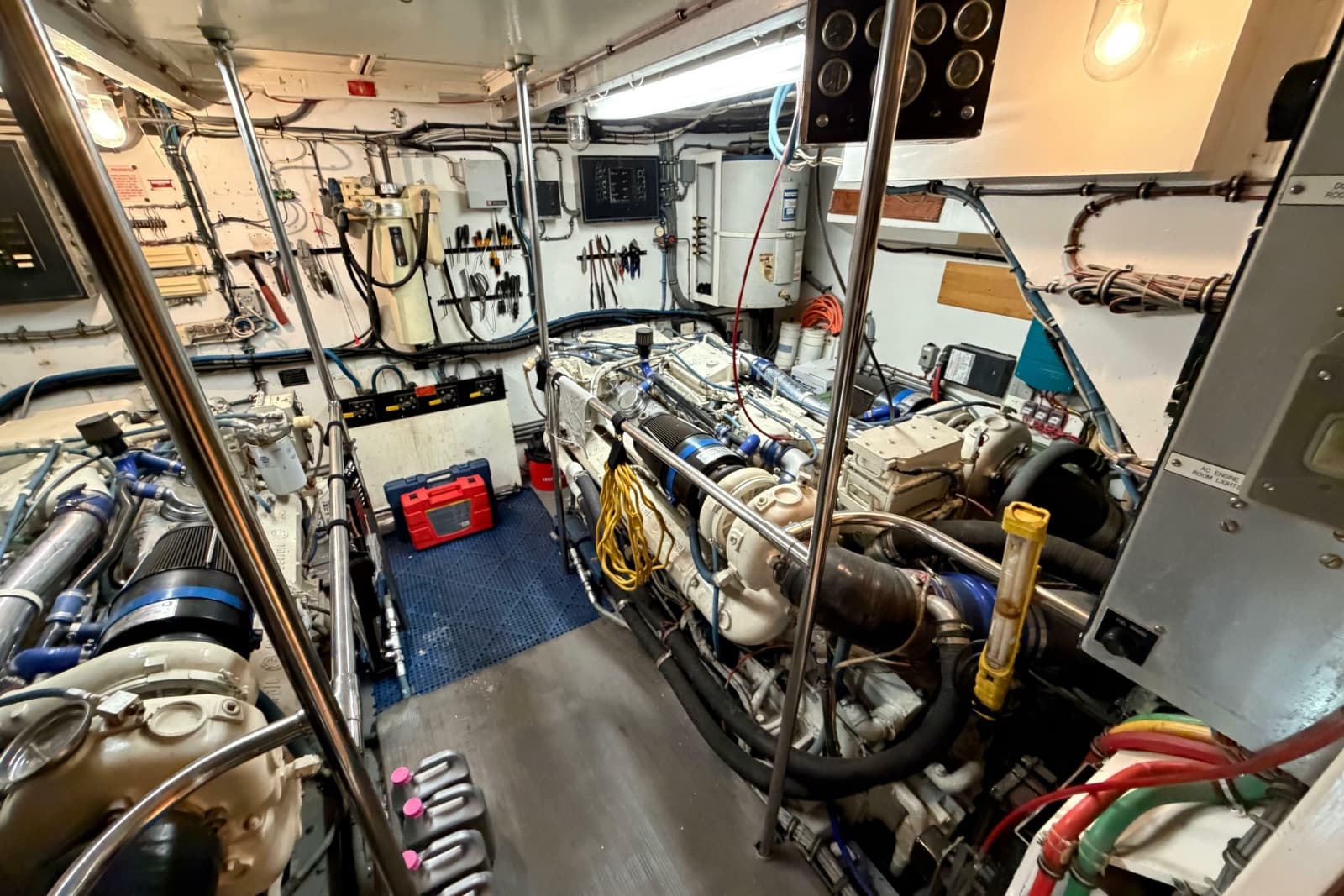 1991 Hatteras 70 Cockpit Motor Yacht - Photo 112