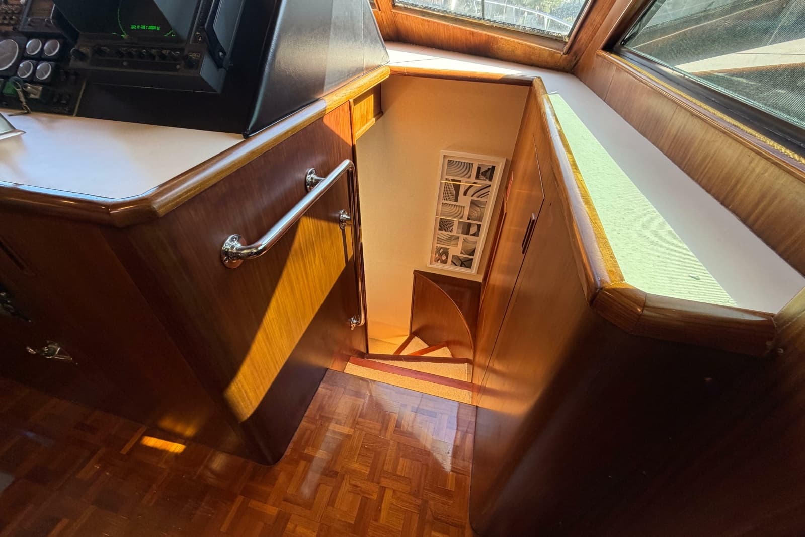 1991 Hatteras 70 Cockpit Motor Yacht - Photo 73