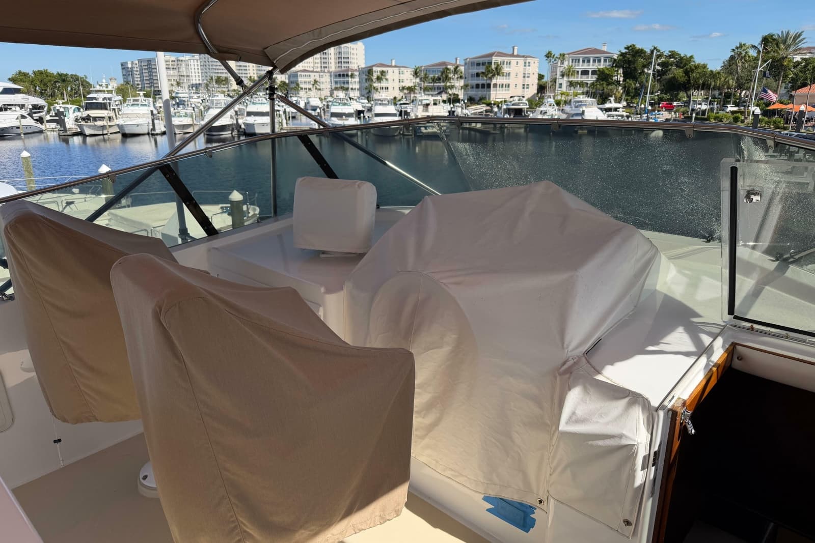 1991 Hatteras 70 Cockpit Motor Yacht - Photo 40