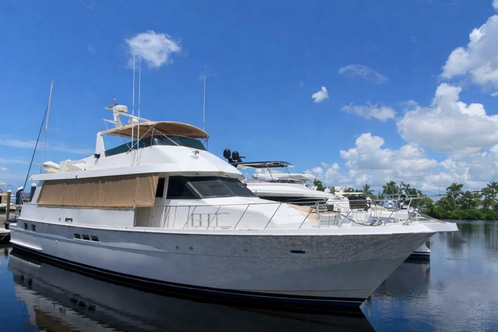 1991 Hatteras 70 Cockpit Motor Yacht - Photo 1
