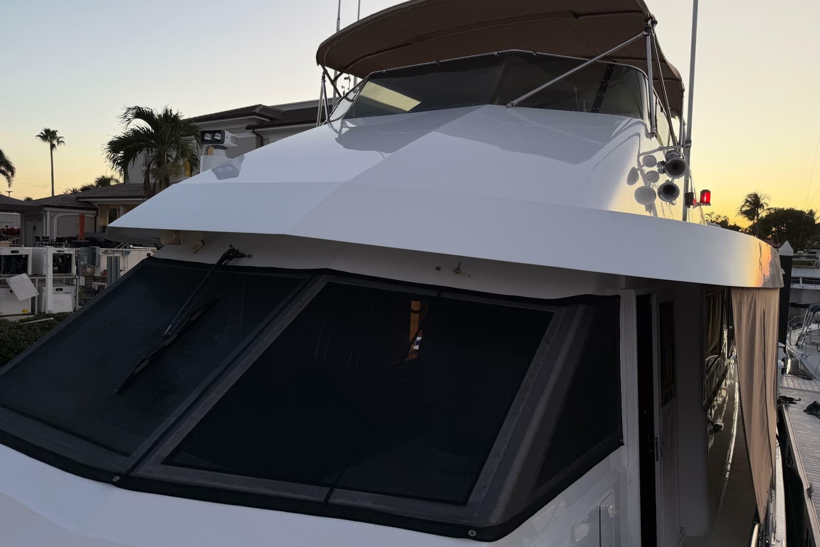 1991 Hatteras 70 Cockpit Motor Yacht - Photo 27