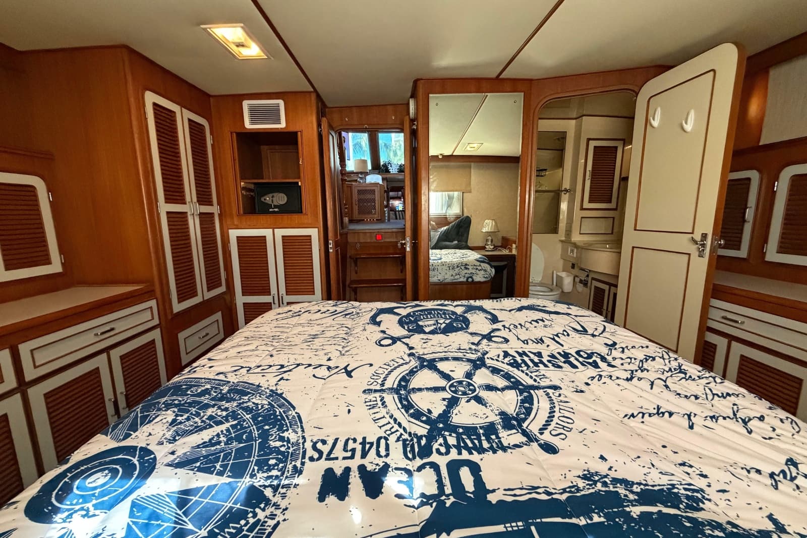 1987 Hi-Star 55 Yacht Fisherman - Photo 43