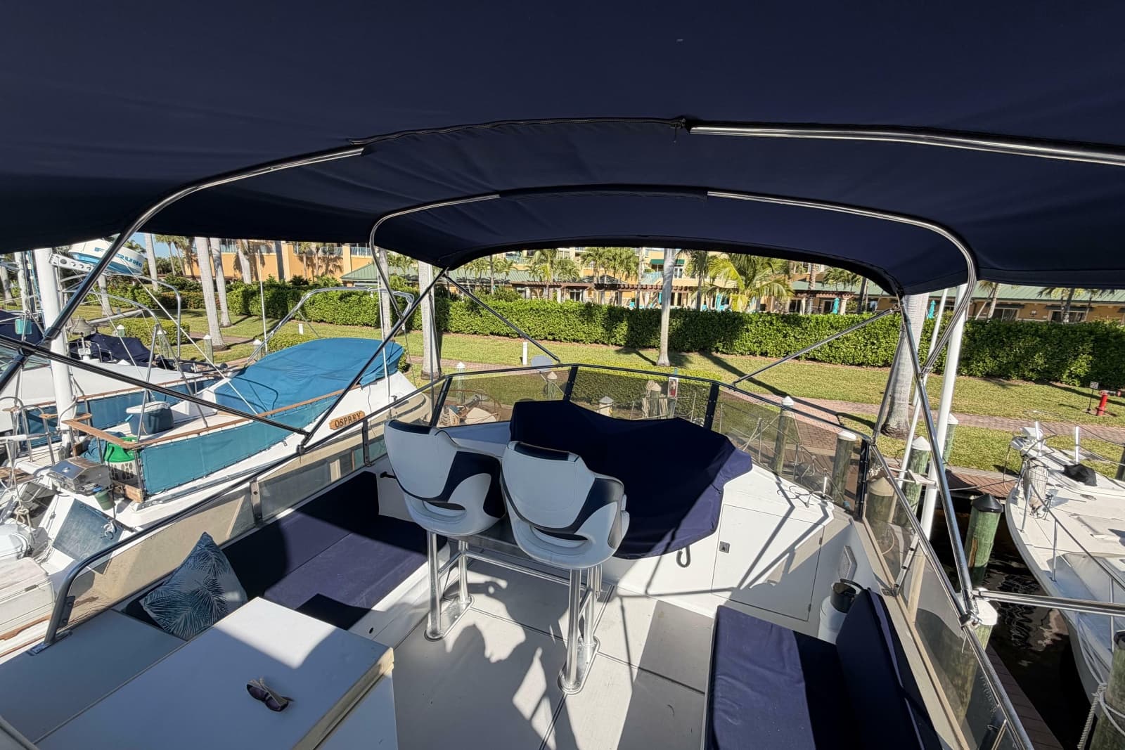 1987 Hi-Star 55 Yacht Fisherman - Photo 11