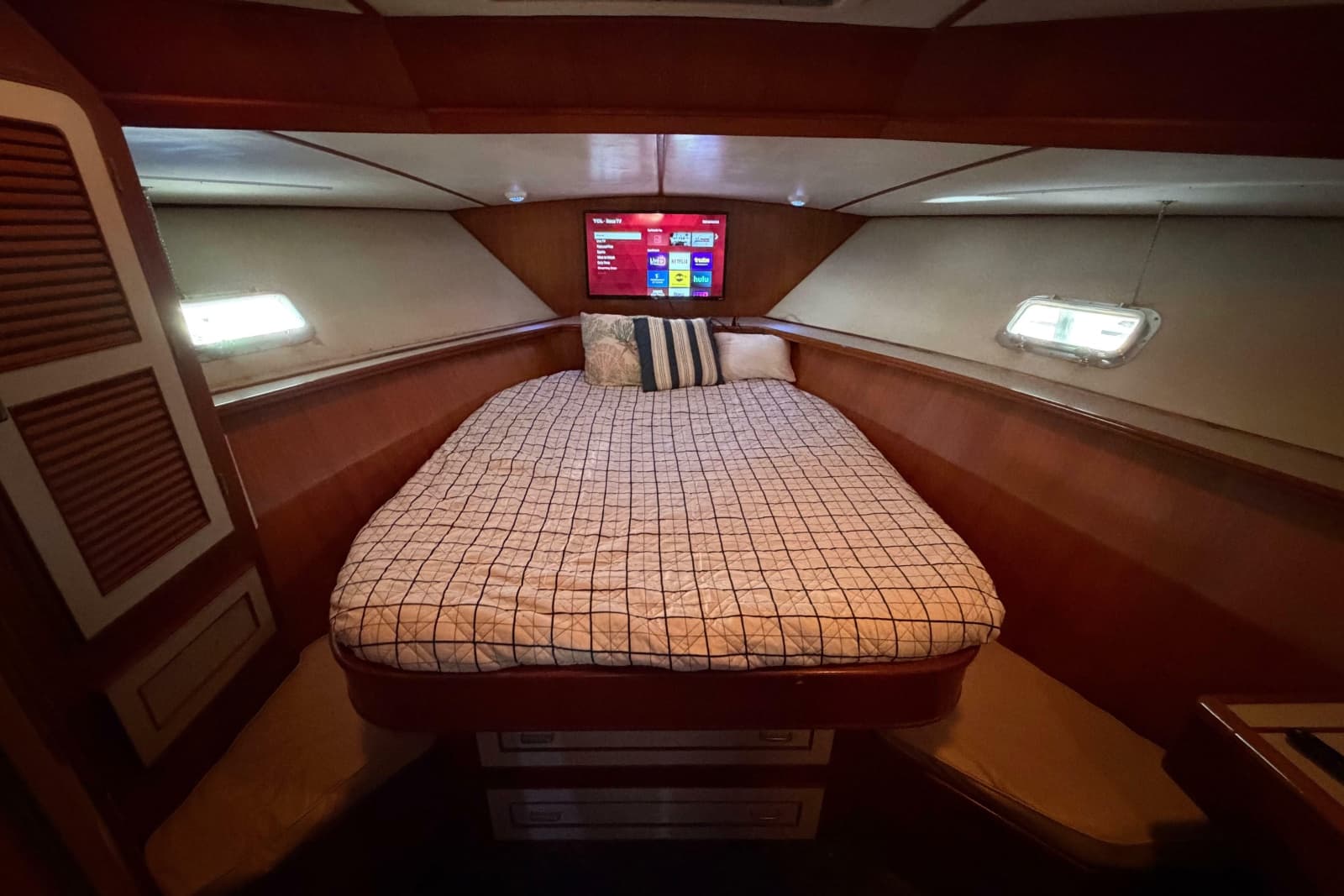 1987 Hi-Star 55 Yacht Fisherman - Photo 45