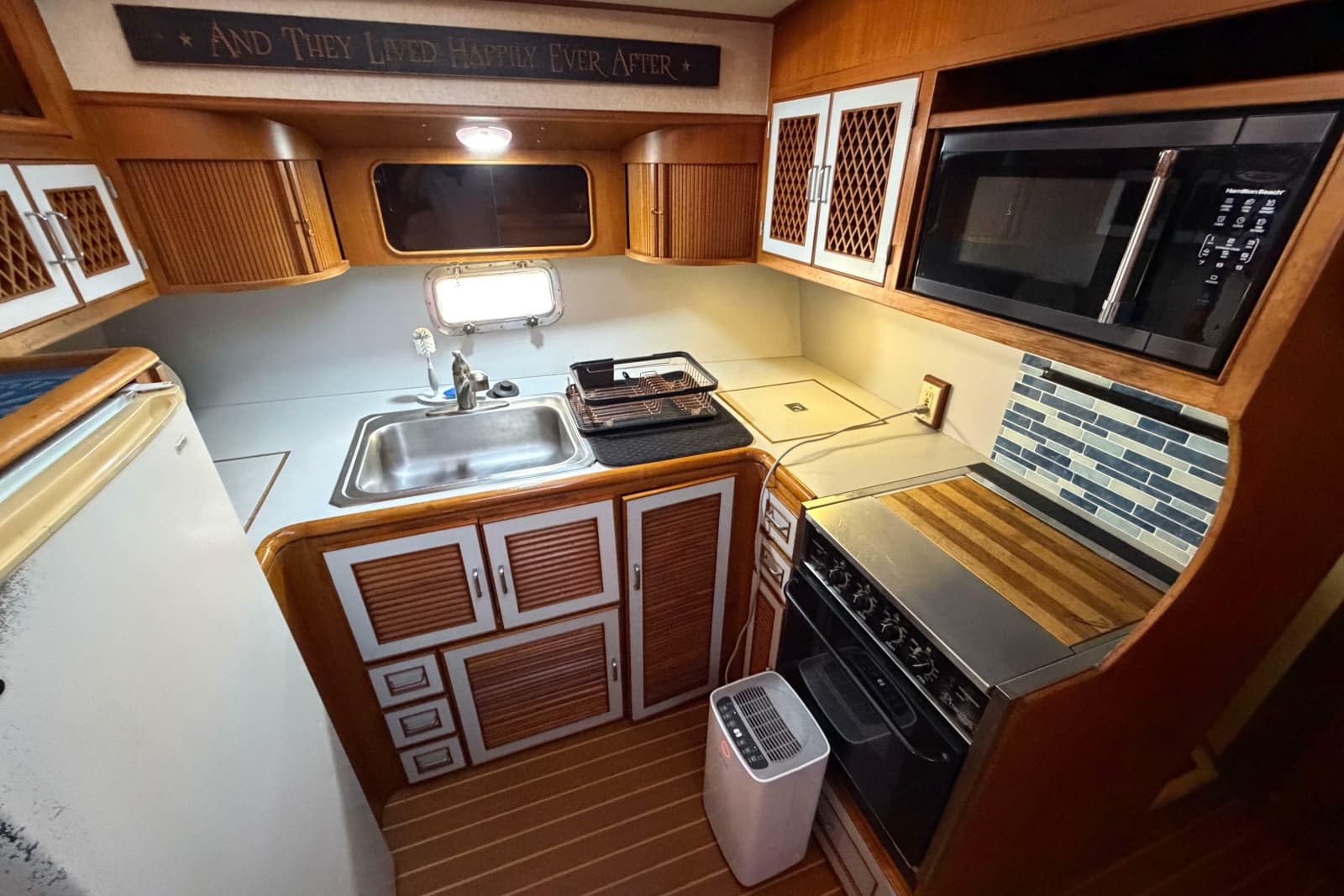1987 Hi-Star 55 Yacht Fisherman - Photo 34
