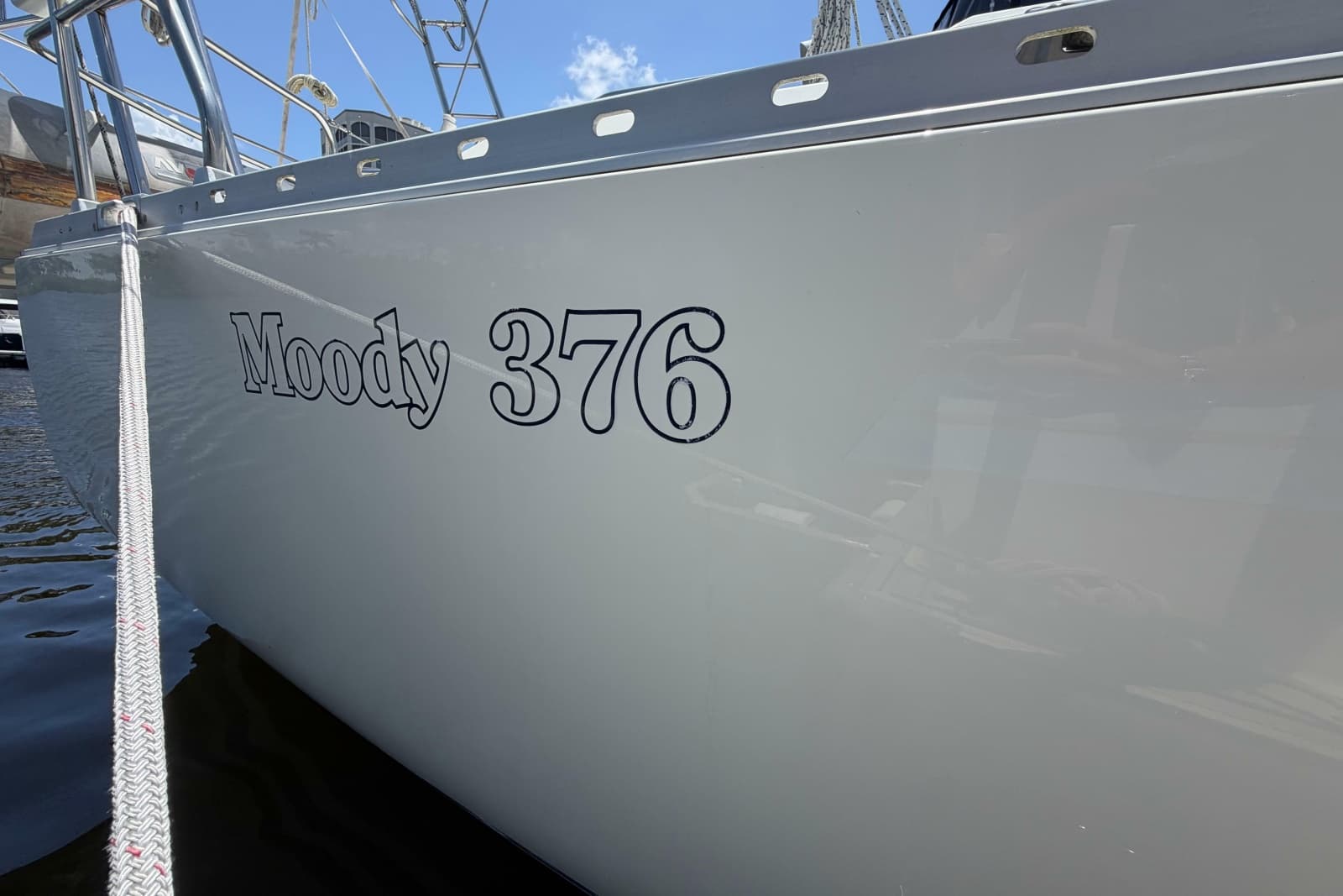 1987 Moody 376 - Photo 5