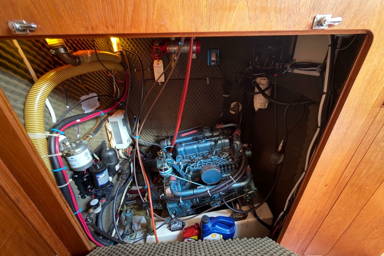 1987 Moody 376 - Photo 39