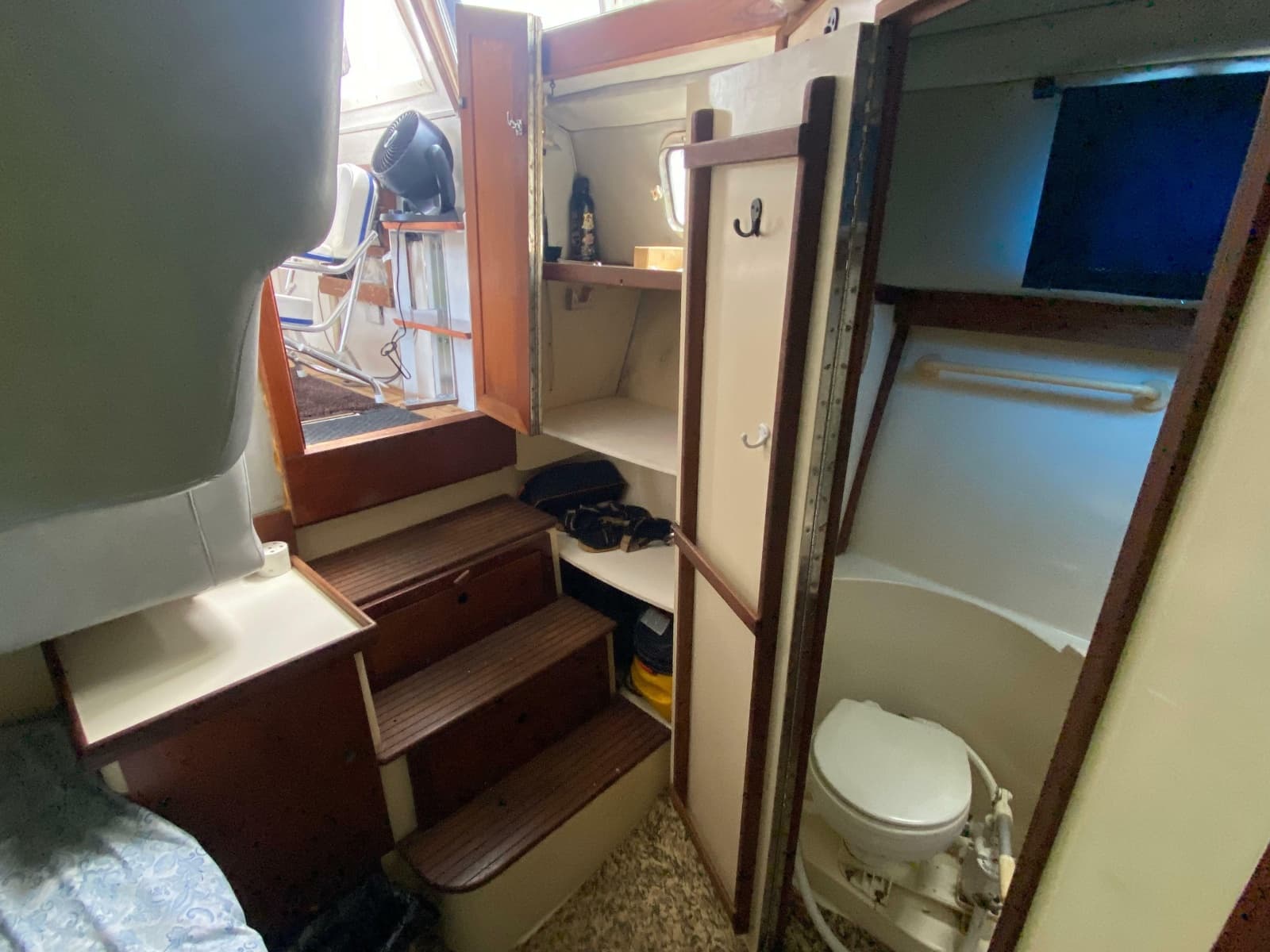 1986 Albin 34 Family Cruiser - Photo 17
