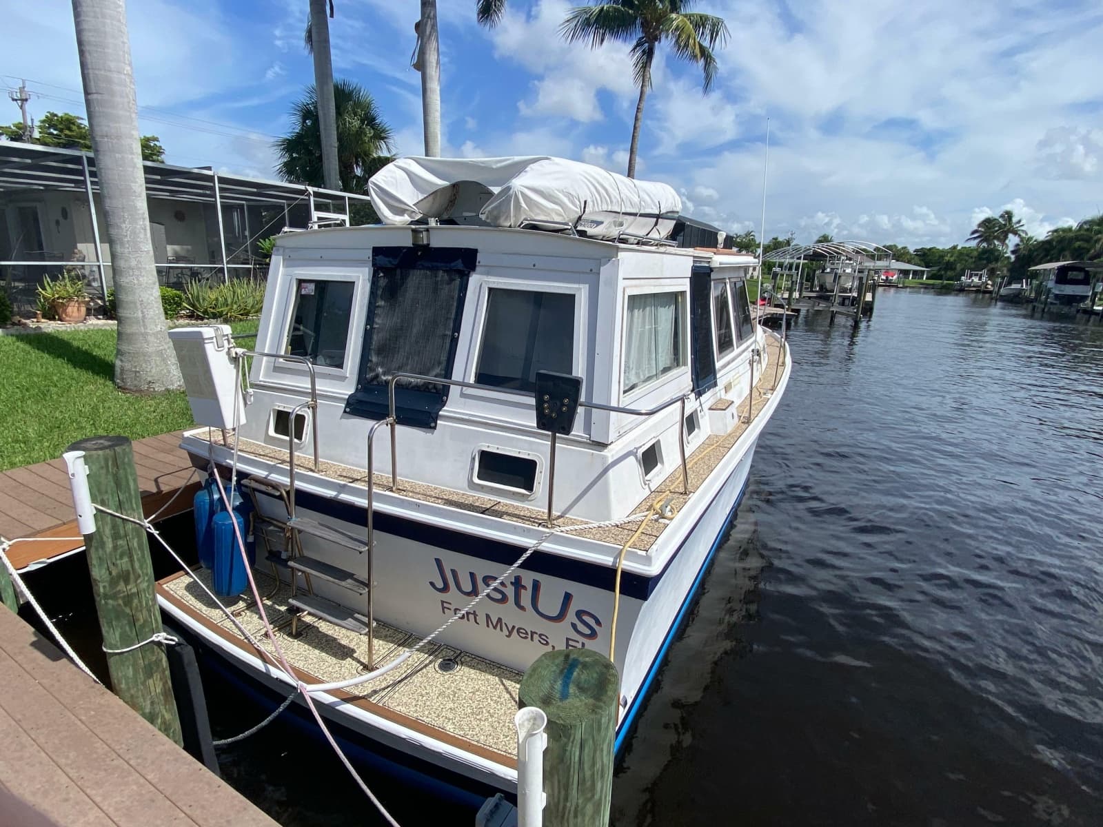 1986 Albin 34 Family Cruiser - Photo 2