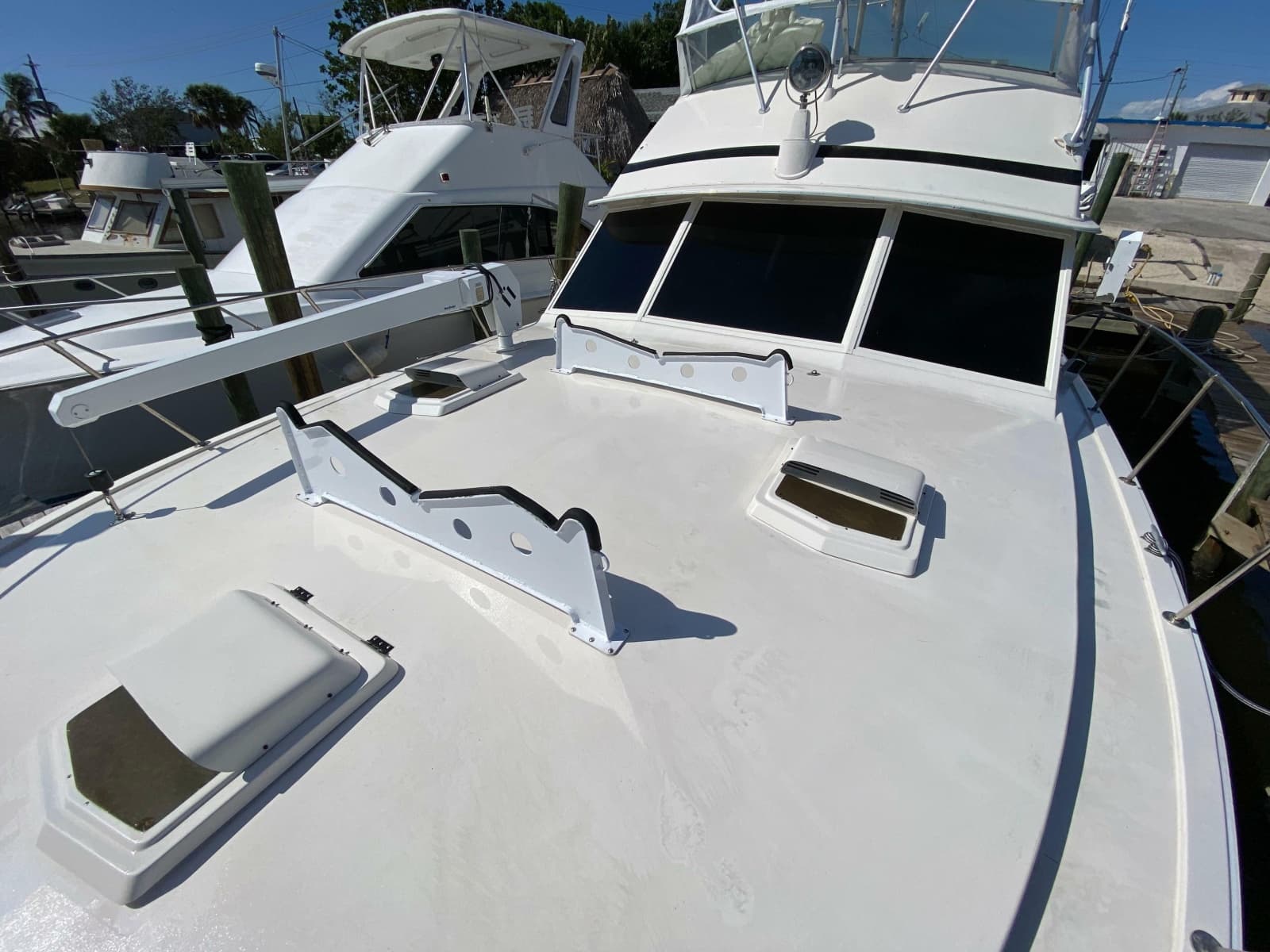 1982 Bertram 46.6 - Photo 10