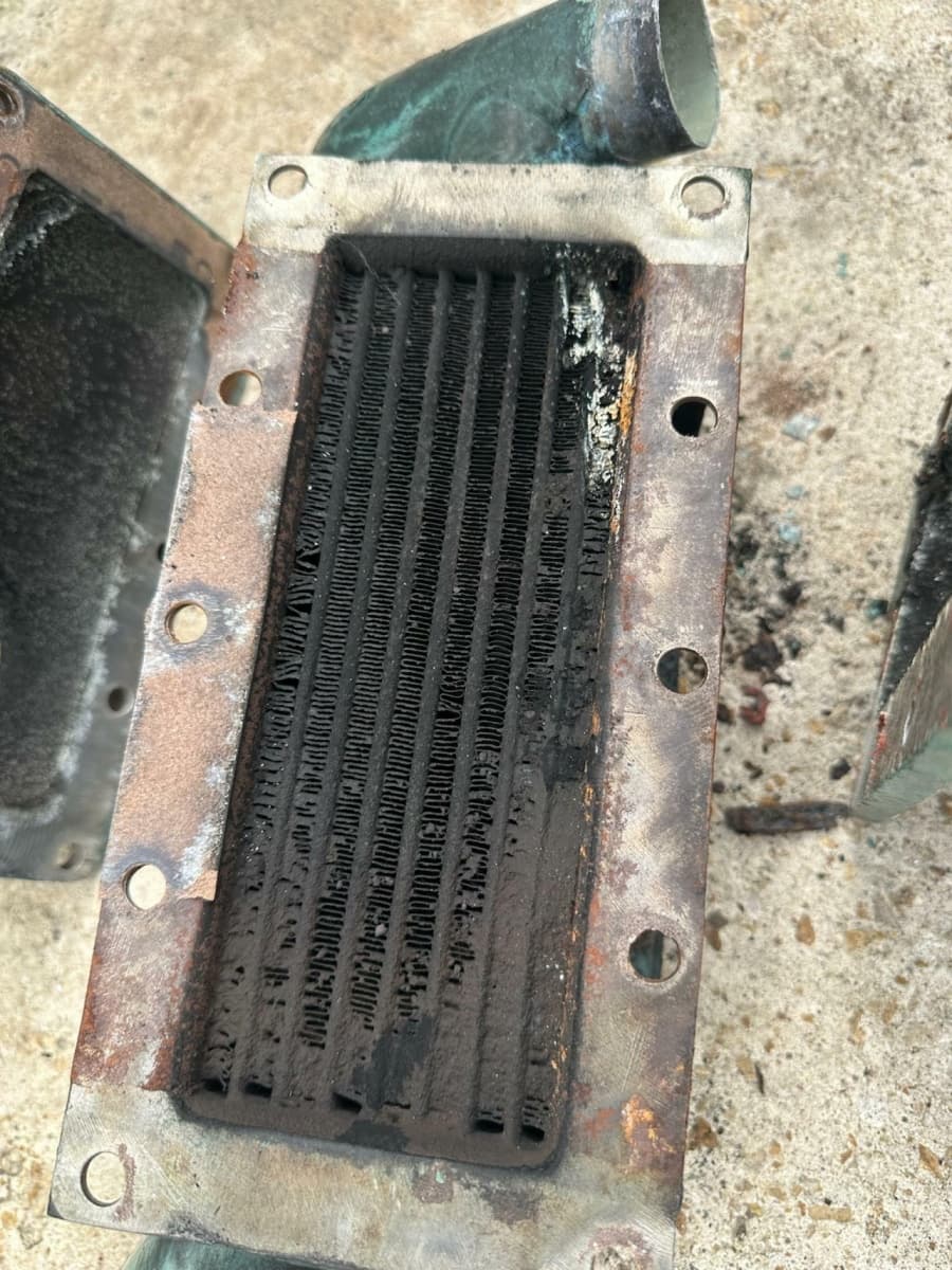 1982 Bertram 46.6 - Photo 64