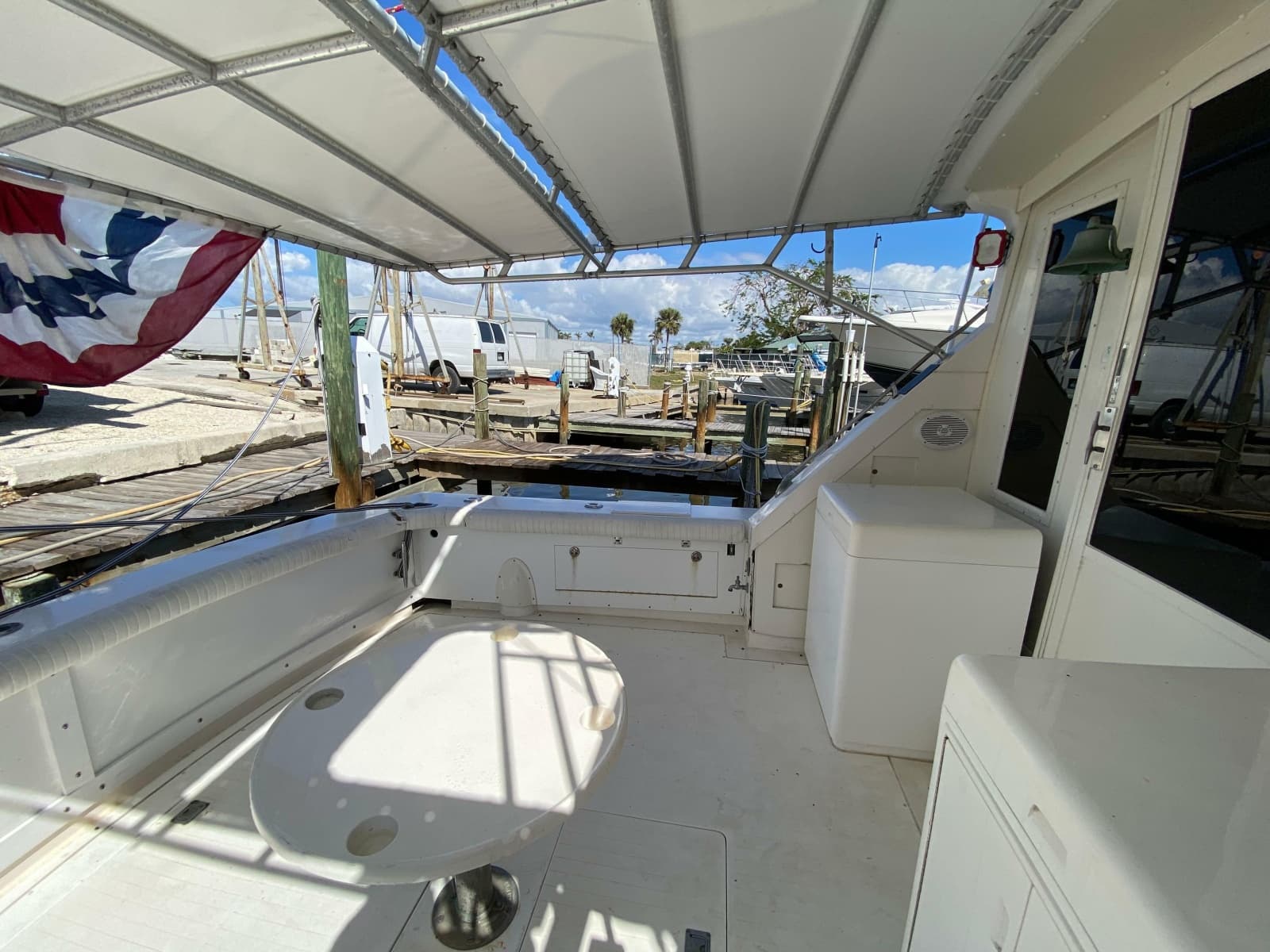 1982 Bertram 46.6 - Photo 15