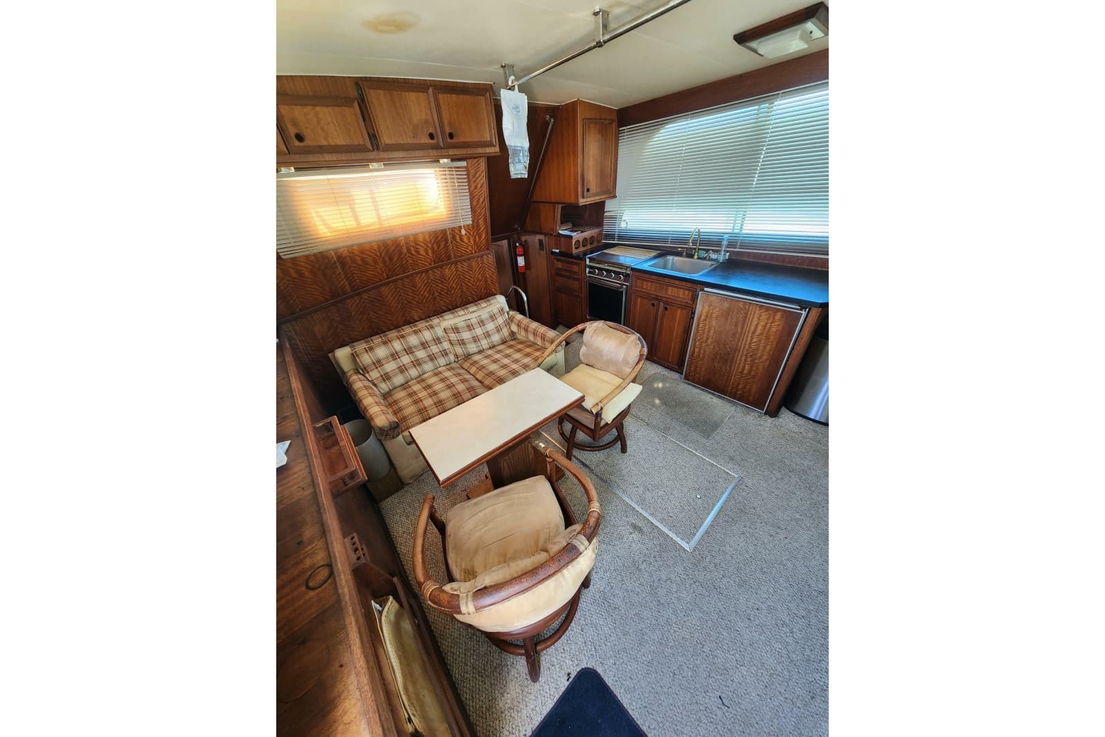 1976 Hatteras 42 Long Range Cruiser - Photo 14