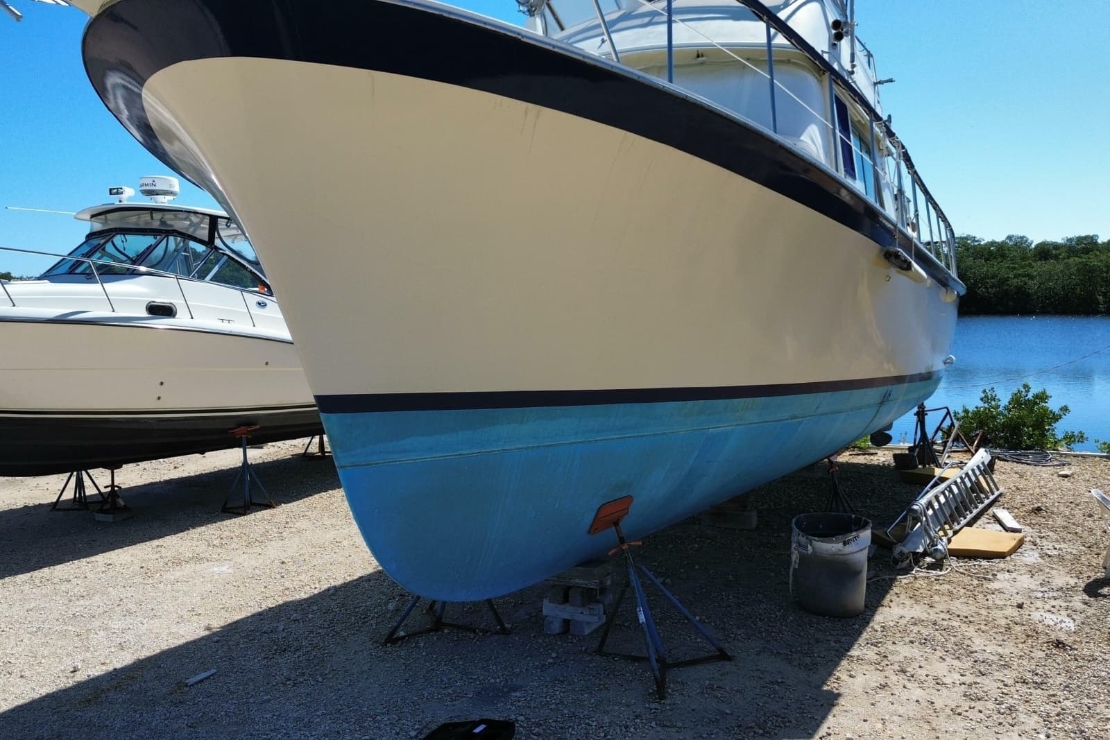 1976 Hatteras 42 Long Range Cruiser - Photo 6