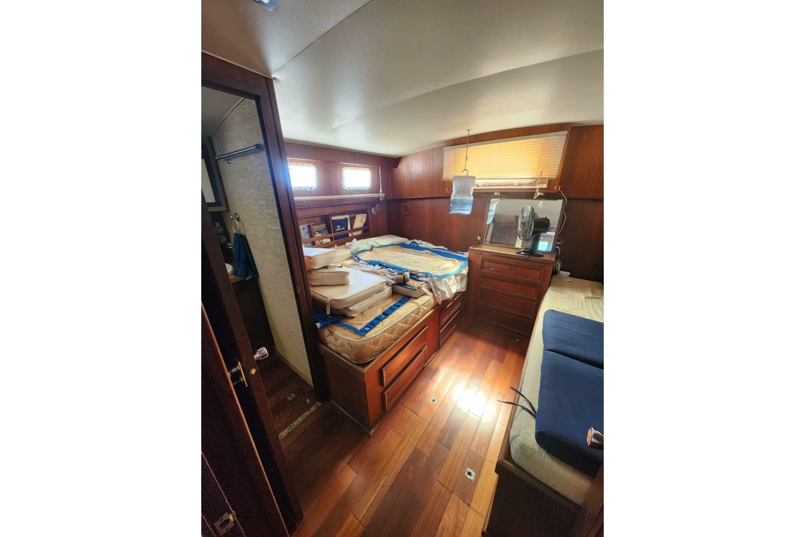 1976 Hatteras 42 Long Range Cruiser - Photo 16