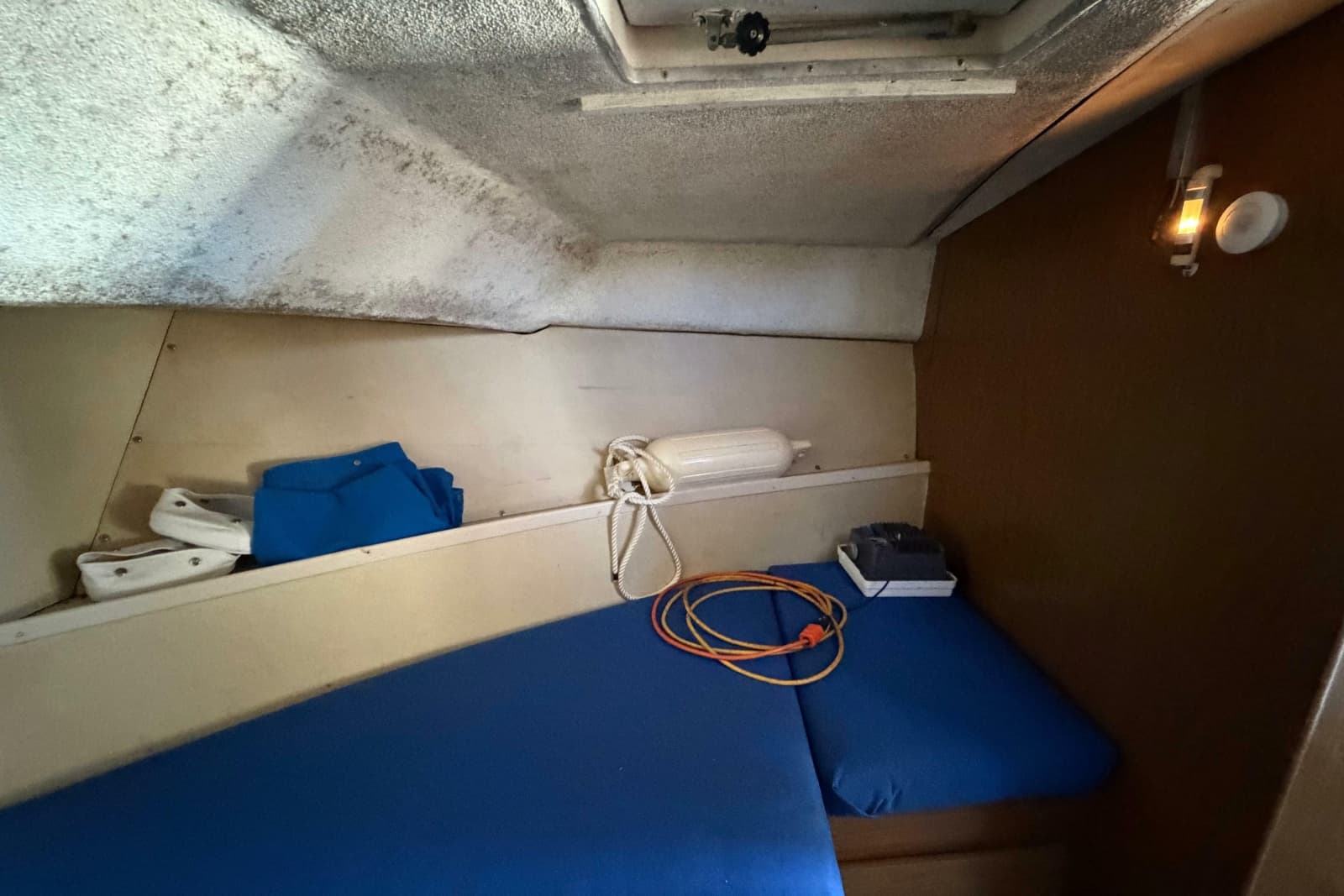 1973 Chris-Craft 31 Commander - Photo 18