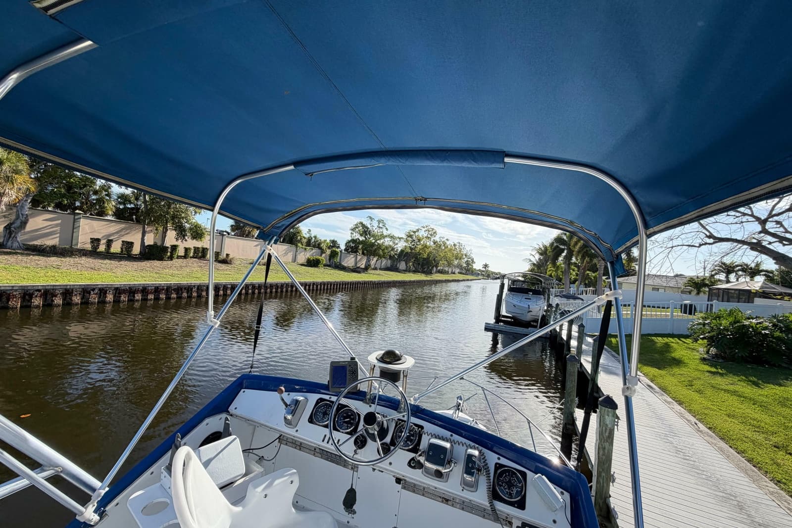 1973 Chris-Craft 31 Commander - Photo 10