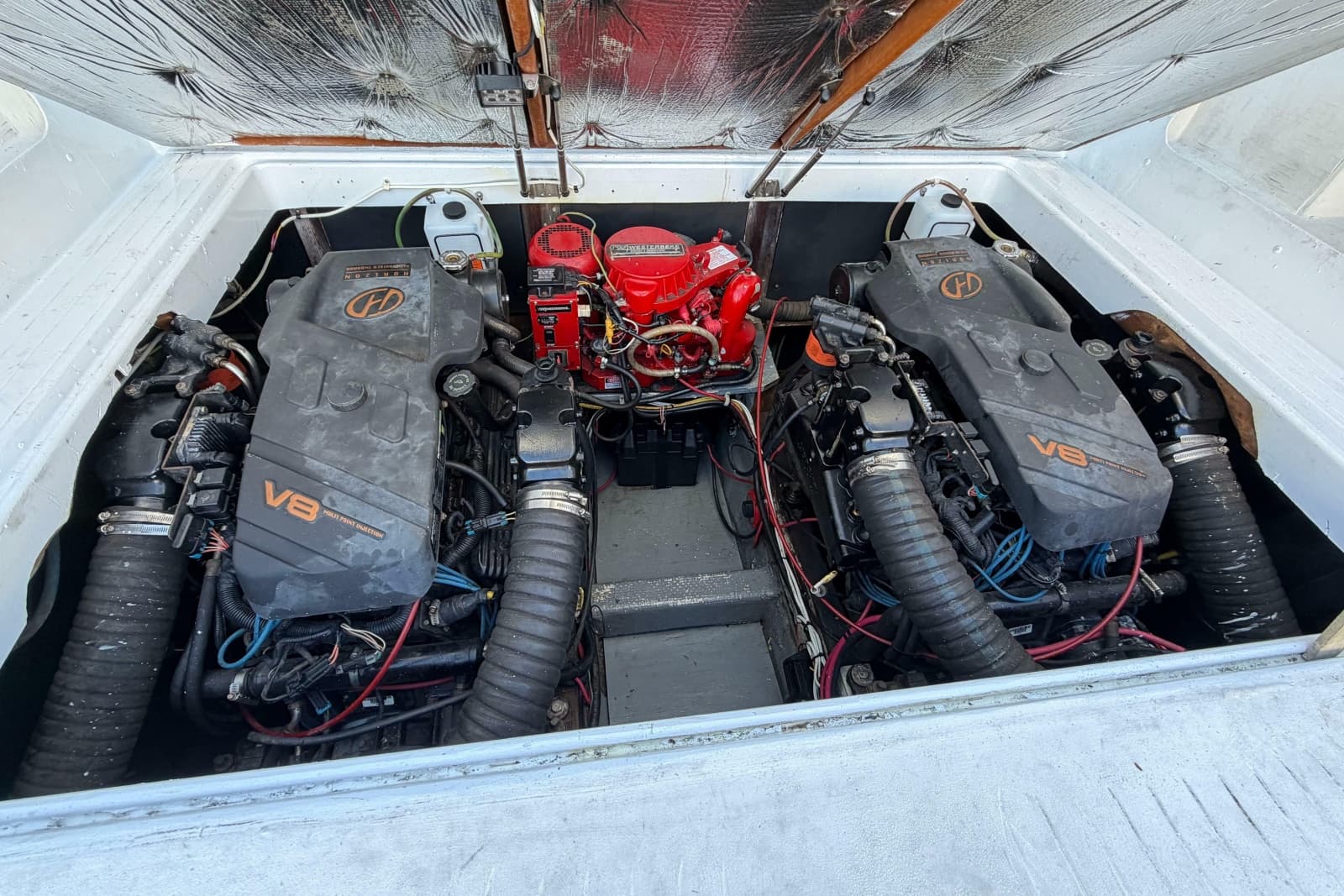 1973 Chris-Craft 31 Commander - Photo 28