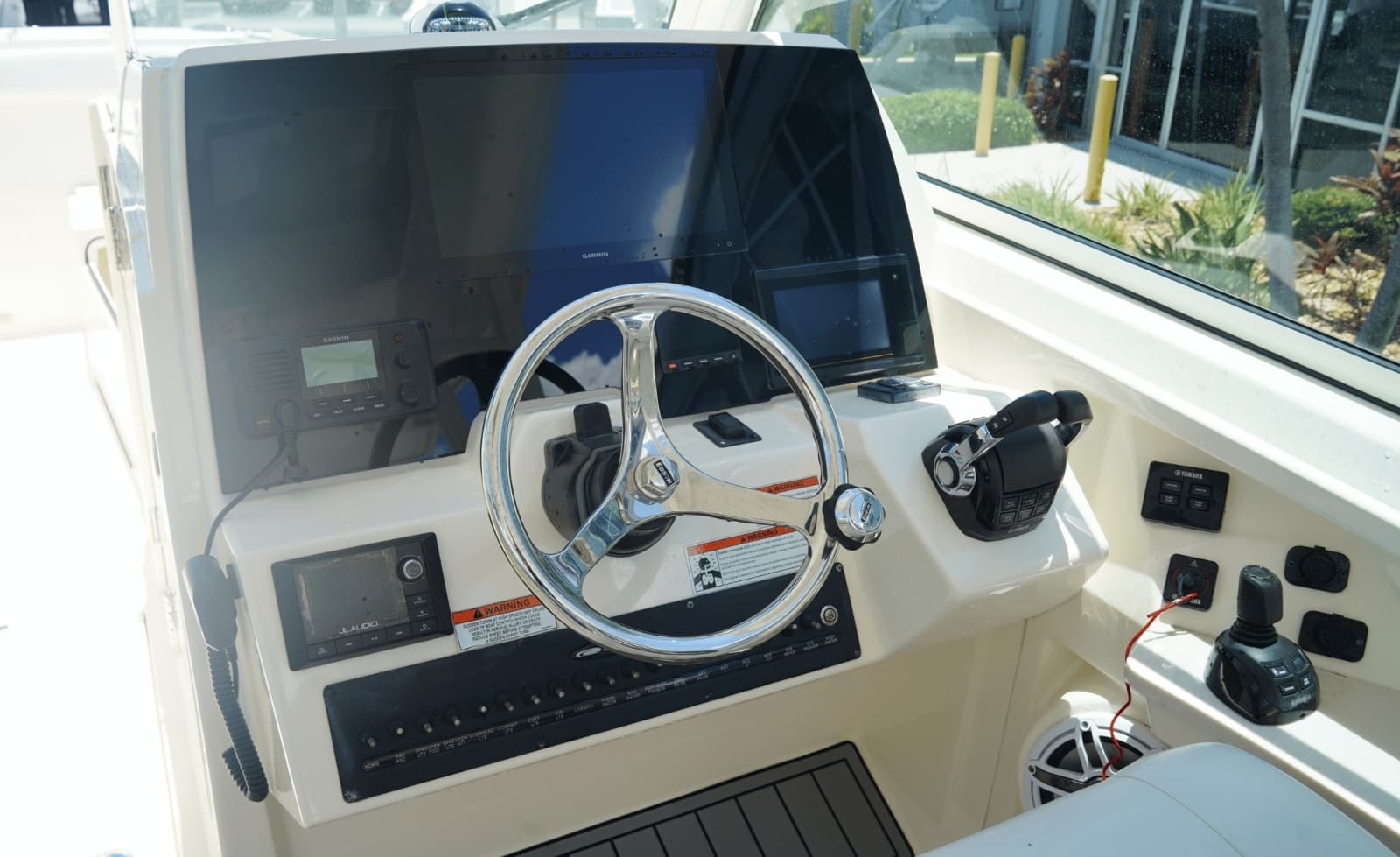 2021 Cobia 330DC - Photo 23