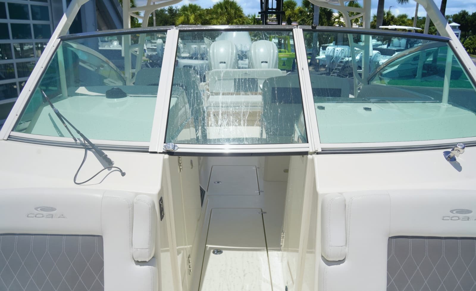 2021 Cobia 330DC - Photo 47