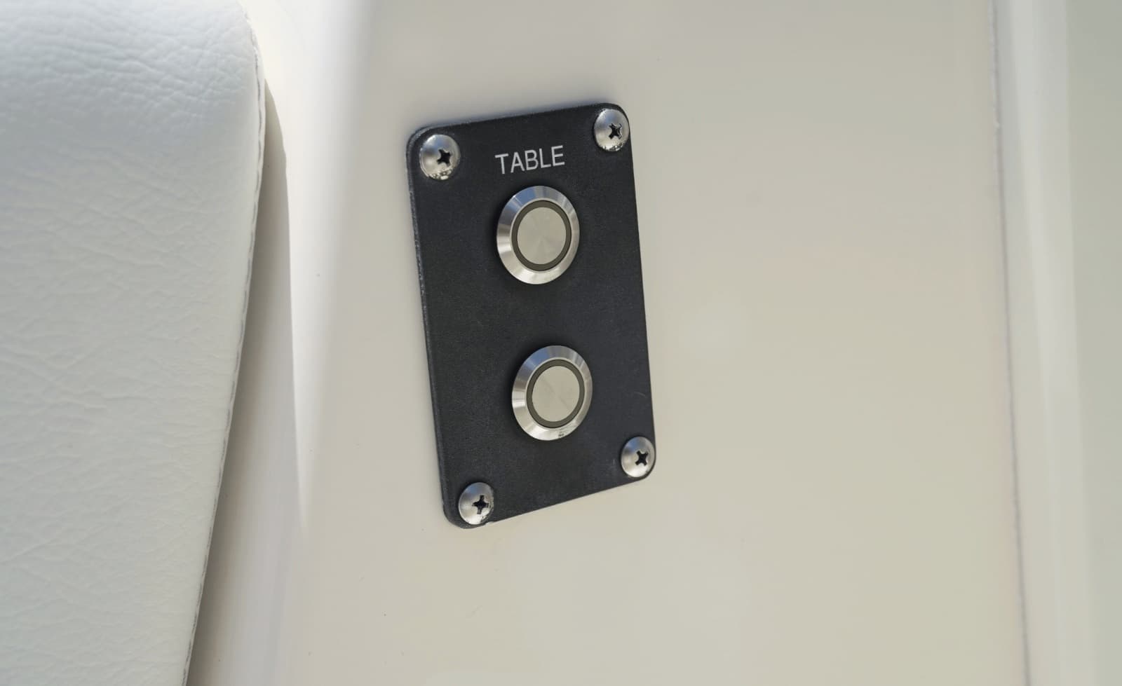 2021 Cobia 330DC - Photo 40