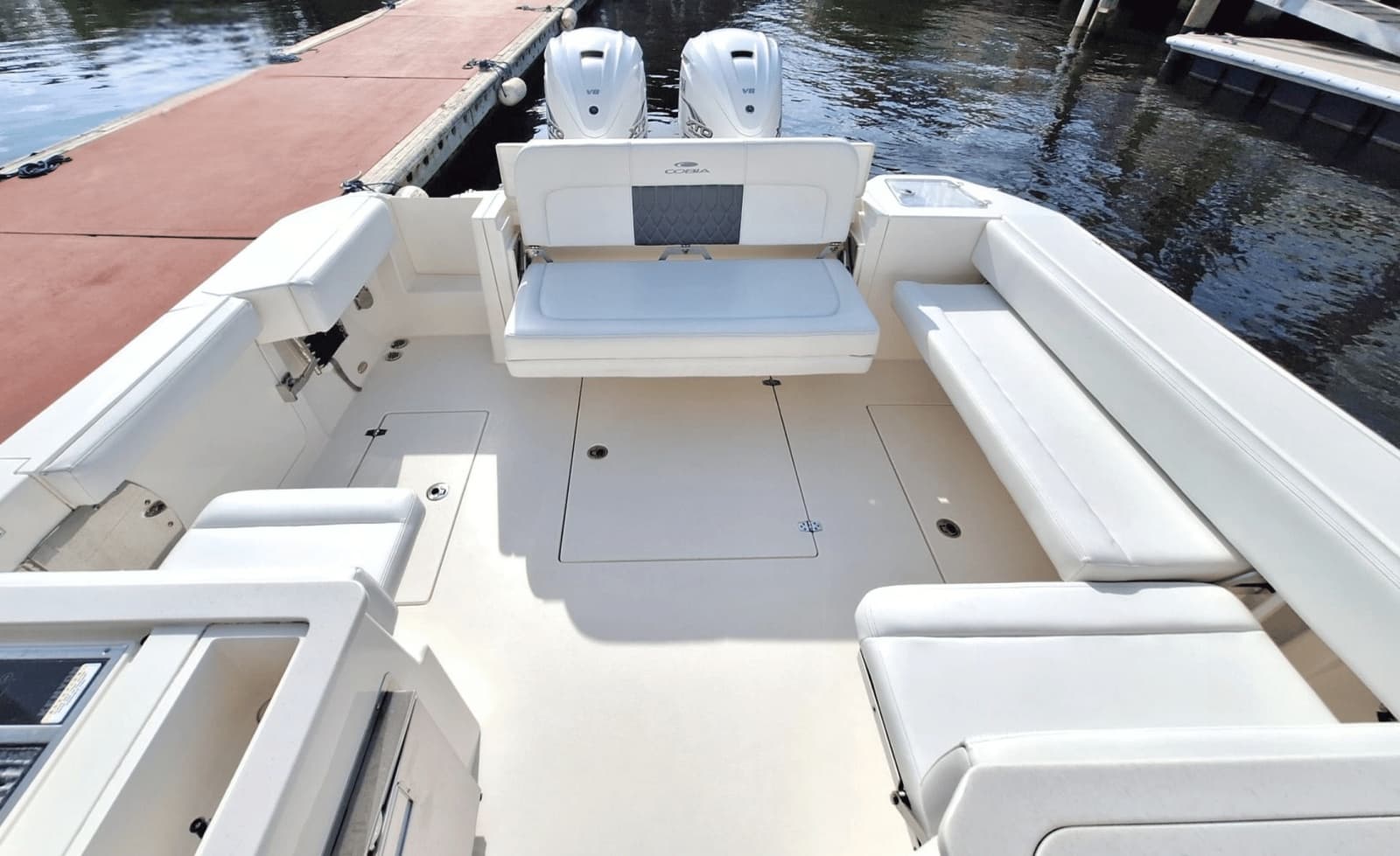 2021 Cobia 330DC - Photo 17
