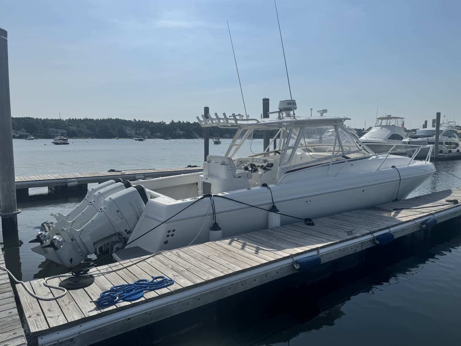 2002 Intrepid 377 Walkaround - Photo 3