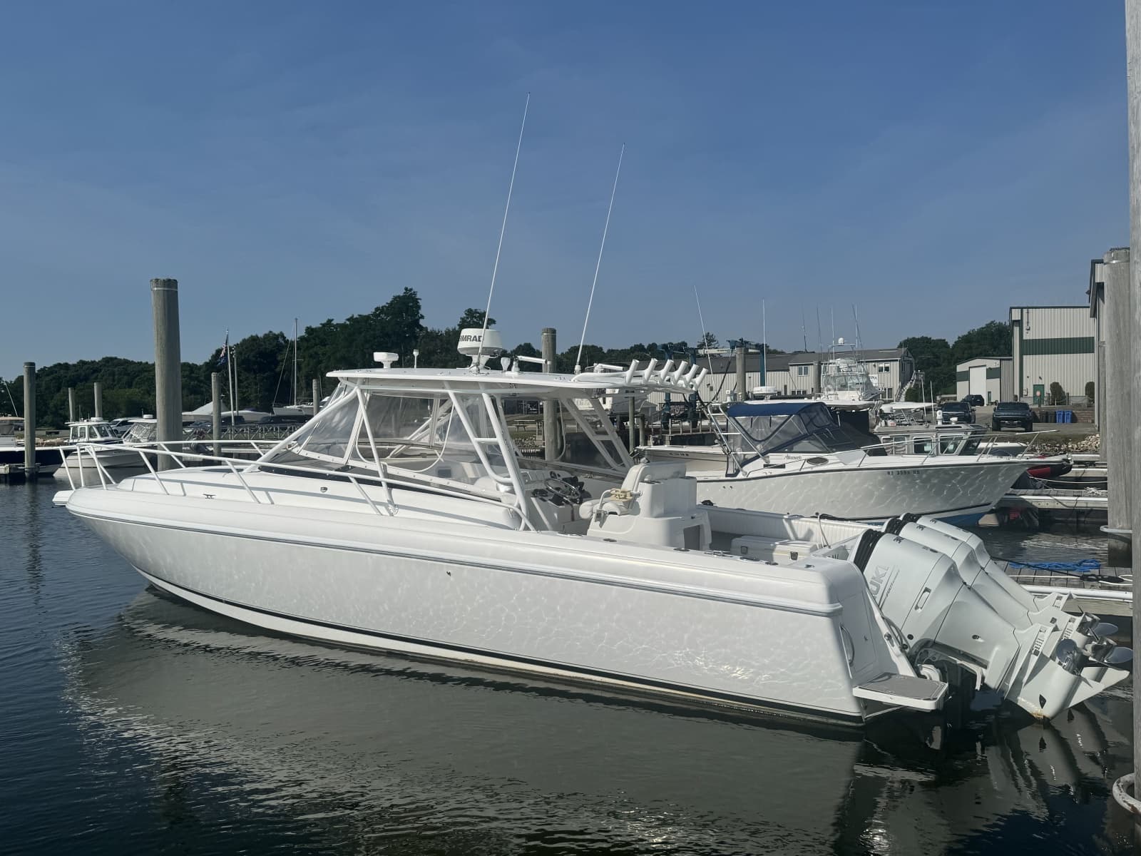 2002 Intrepid 377 Walkaround - Photo 2