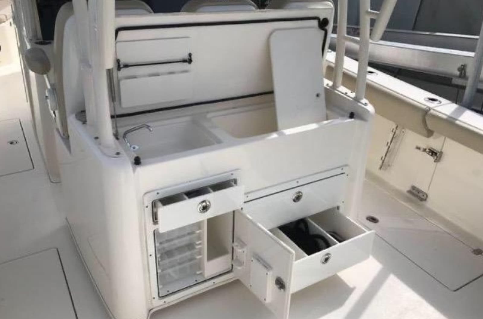 2016 Cobia 344 Center Console - Photo 9