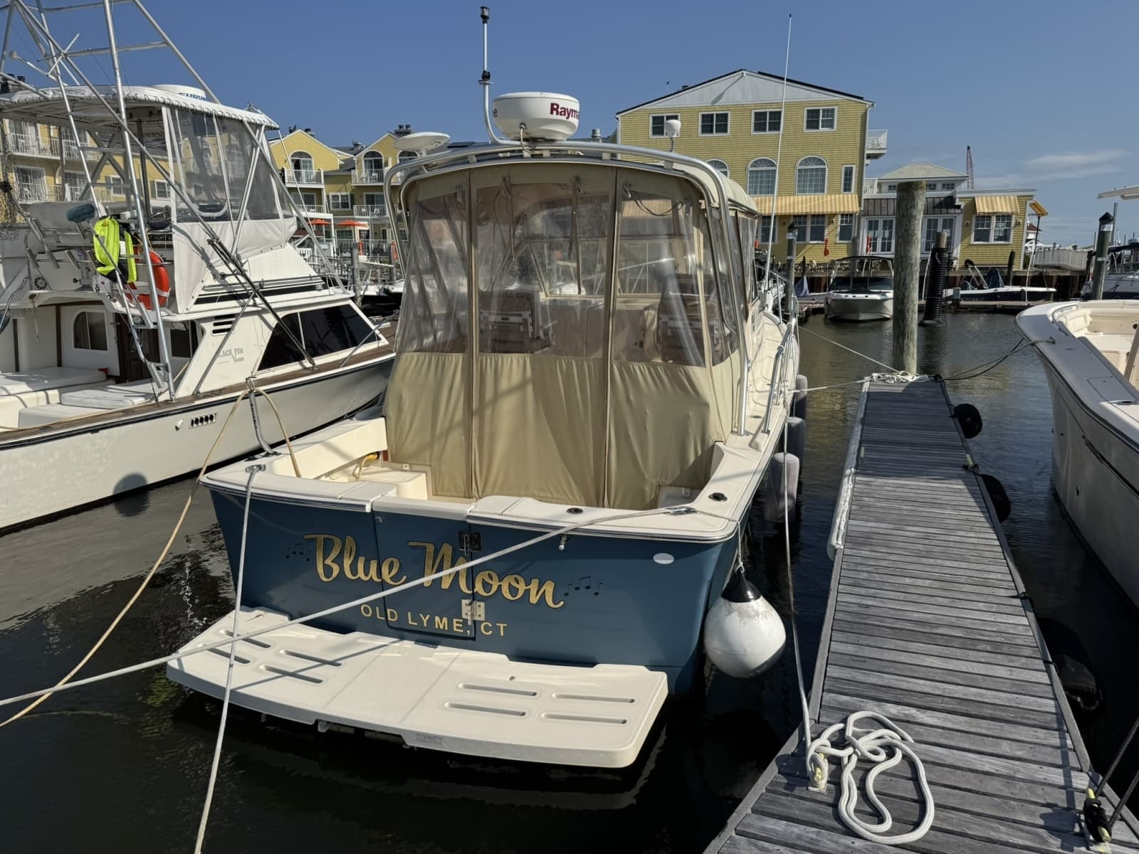 2007 Mainship Pilot 30 - Photo 3