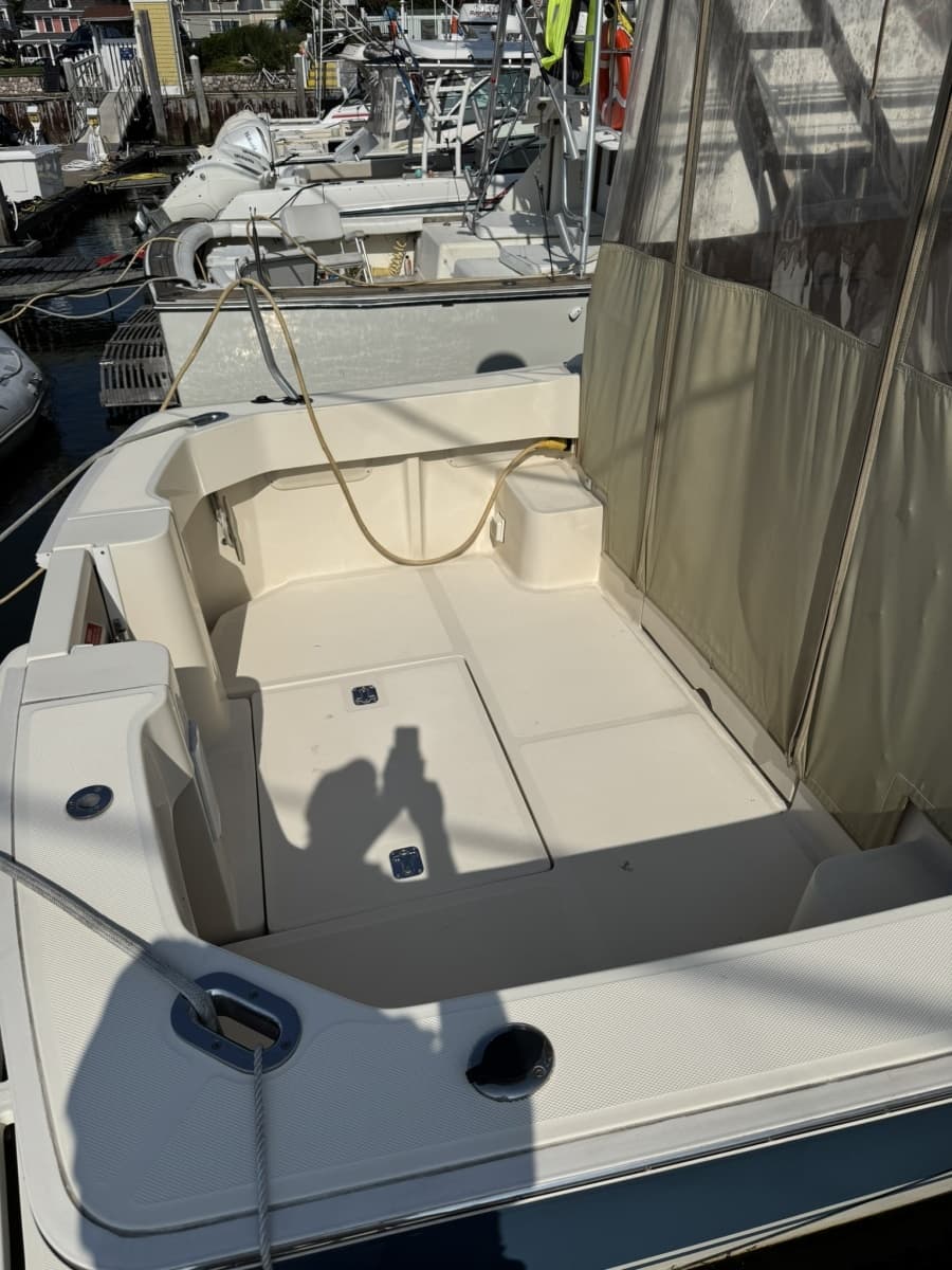 2007 Mainship Pilot 30 - Photo 6