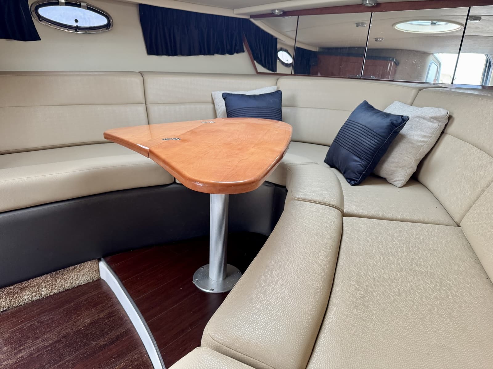 2012 Regal 3550 Cuddy - Photo 3