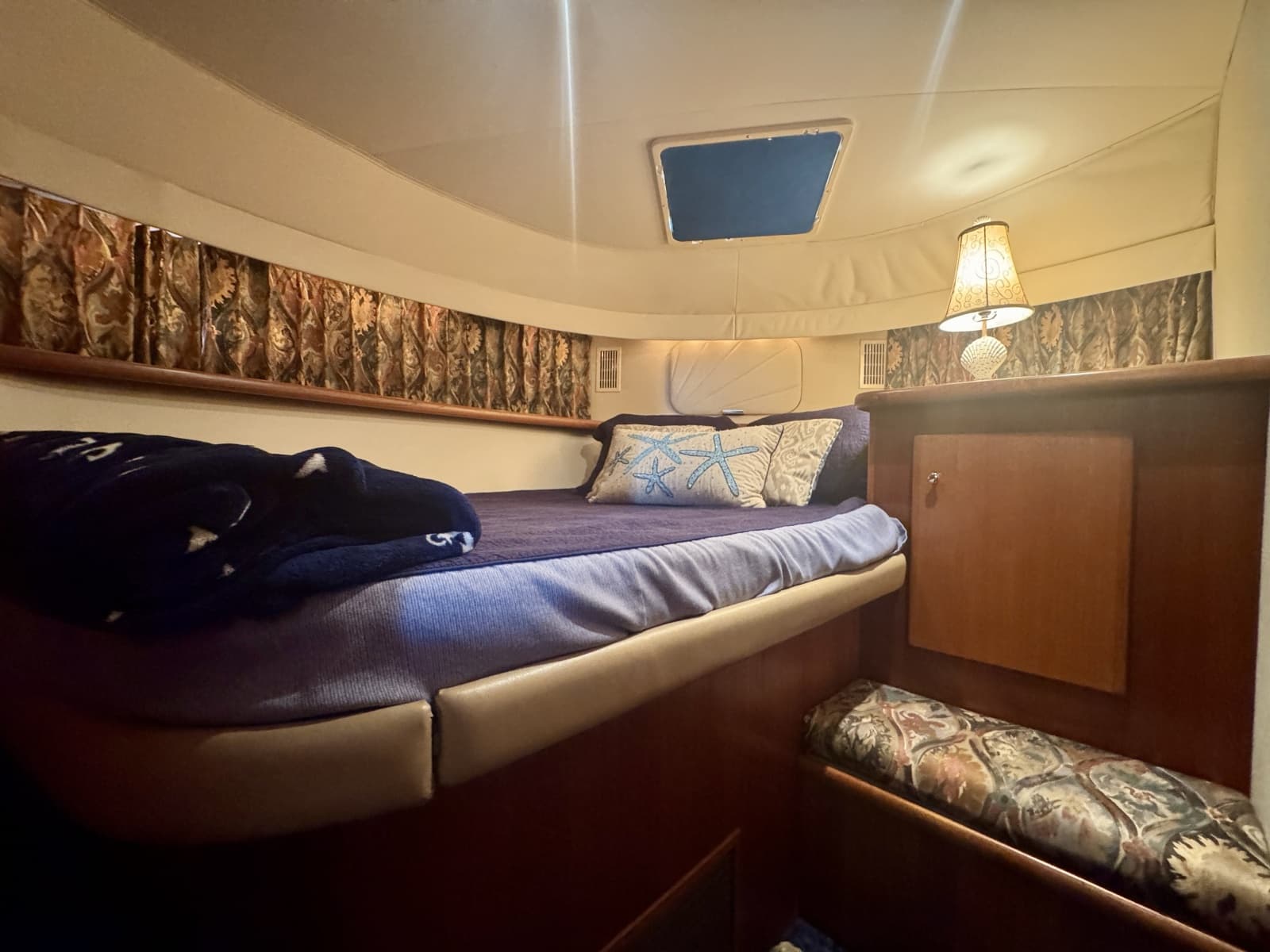 1997 Carver 445 Aft Cabin - Photo 41