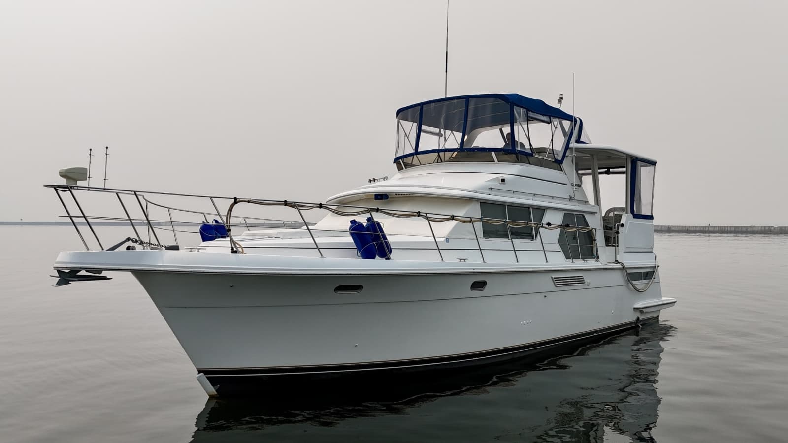 1997 Carver 445 Aft Cabin - Photo 9