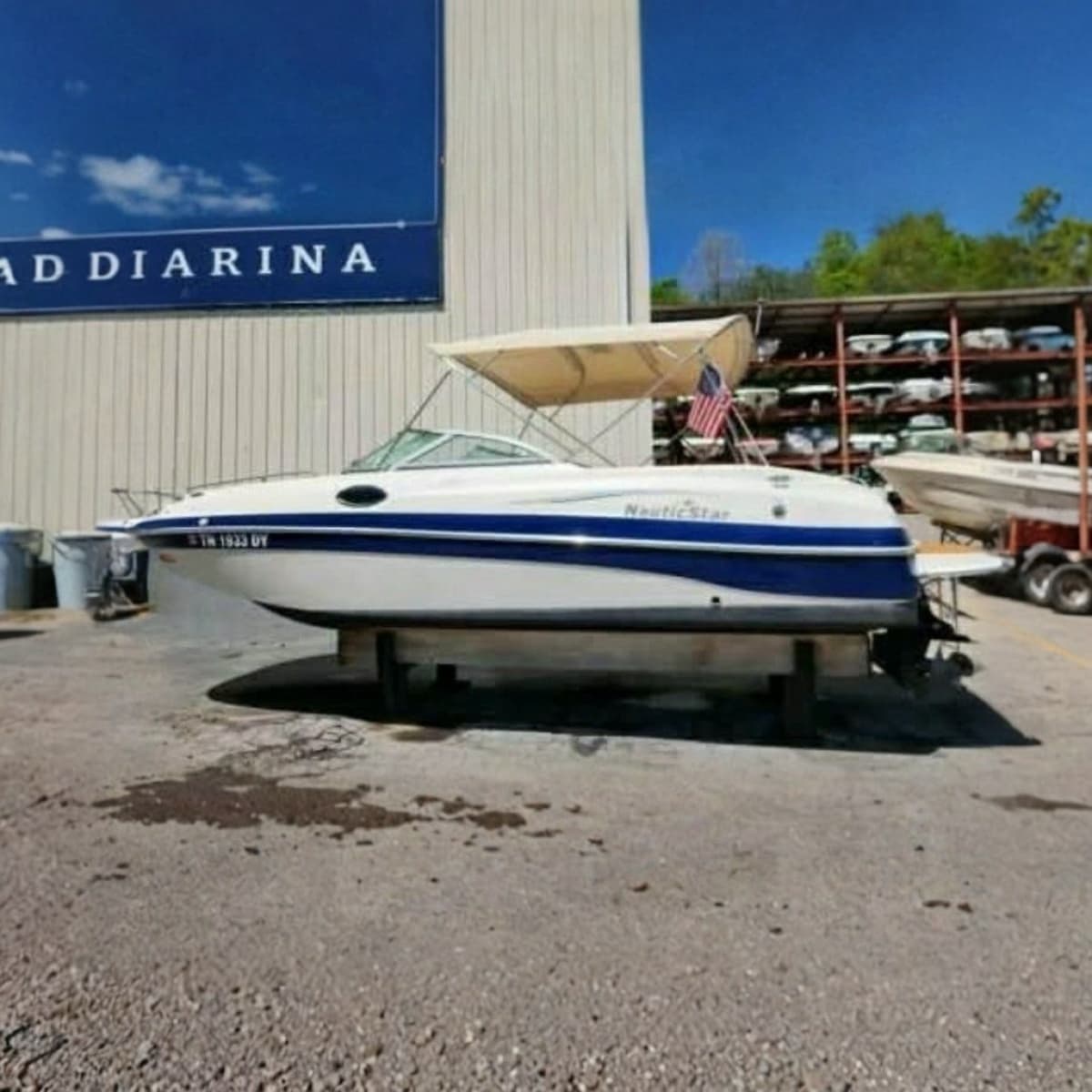 2007 NauticStar 230 SL Sport Deck I/O - Photo 1