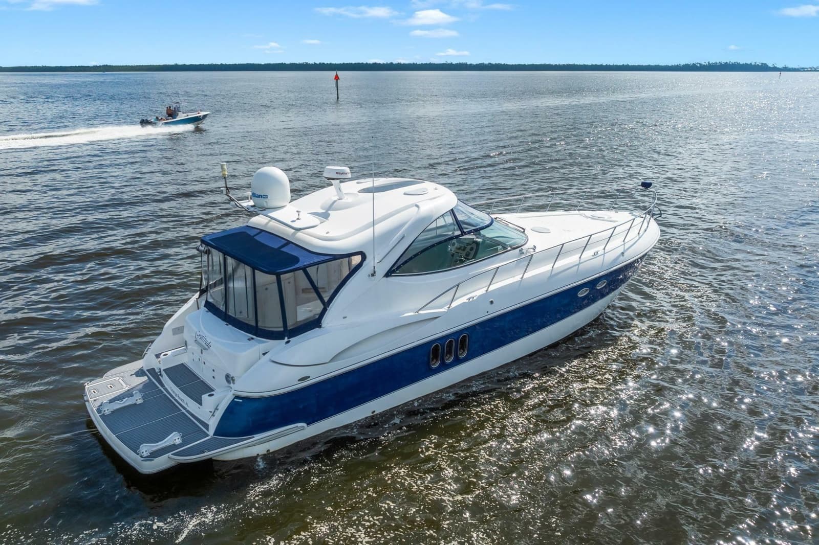 2005 Cruisers Yachts 520 Express - Photo 50