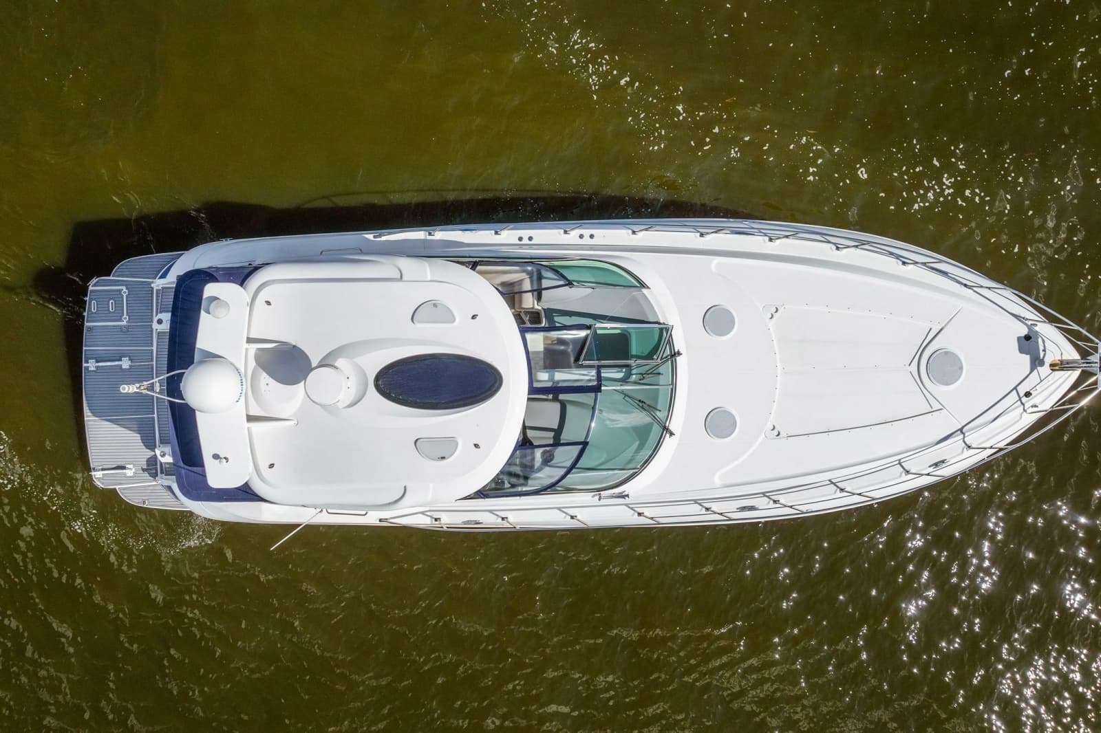 2005 Cruisers Yachts 520 Express - Photo 51
