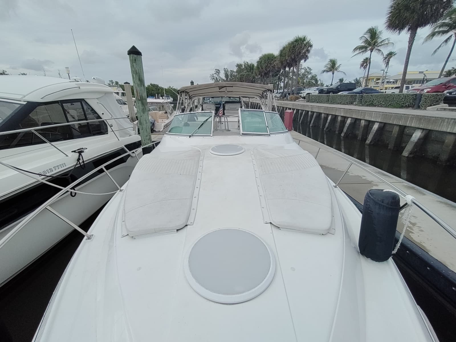 2002 Cruisers Yachts 3372 Express - Photo 14