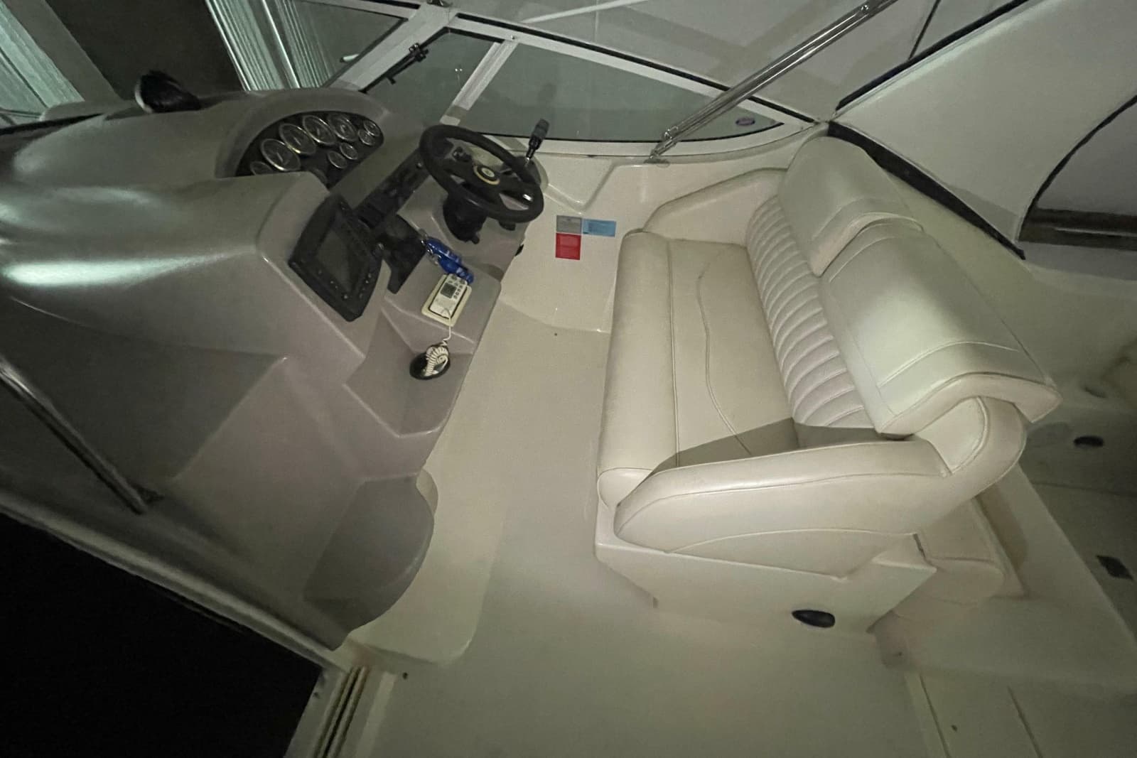 2002 Cruisers Yachts 3372 Express - Photo 36