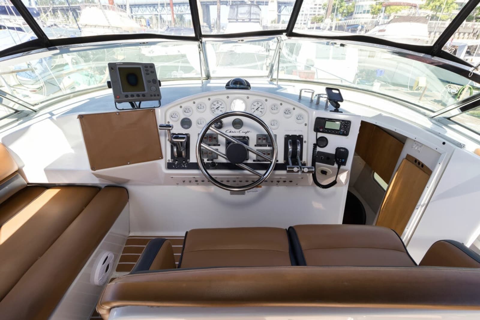 1993 Chris-Craft 380 Continental - Photo 13
