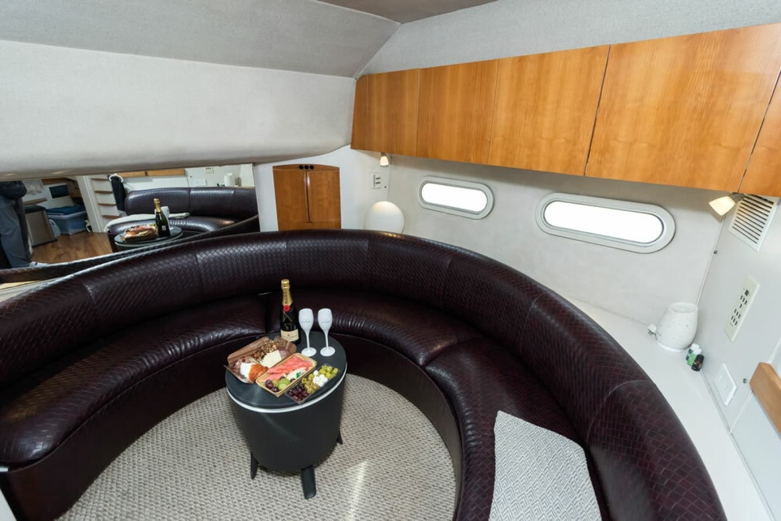 1993 Chris-Craft 380 Continental - Photo 21