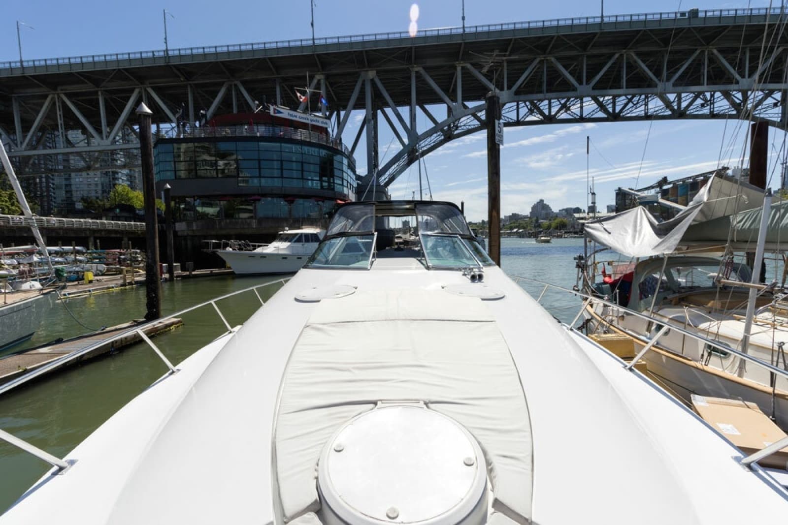 1993 Chris-Craft 380 Continental - Photo 3