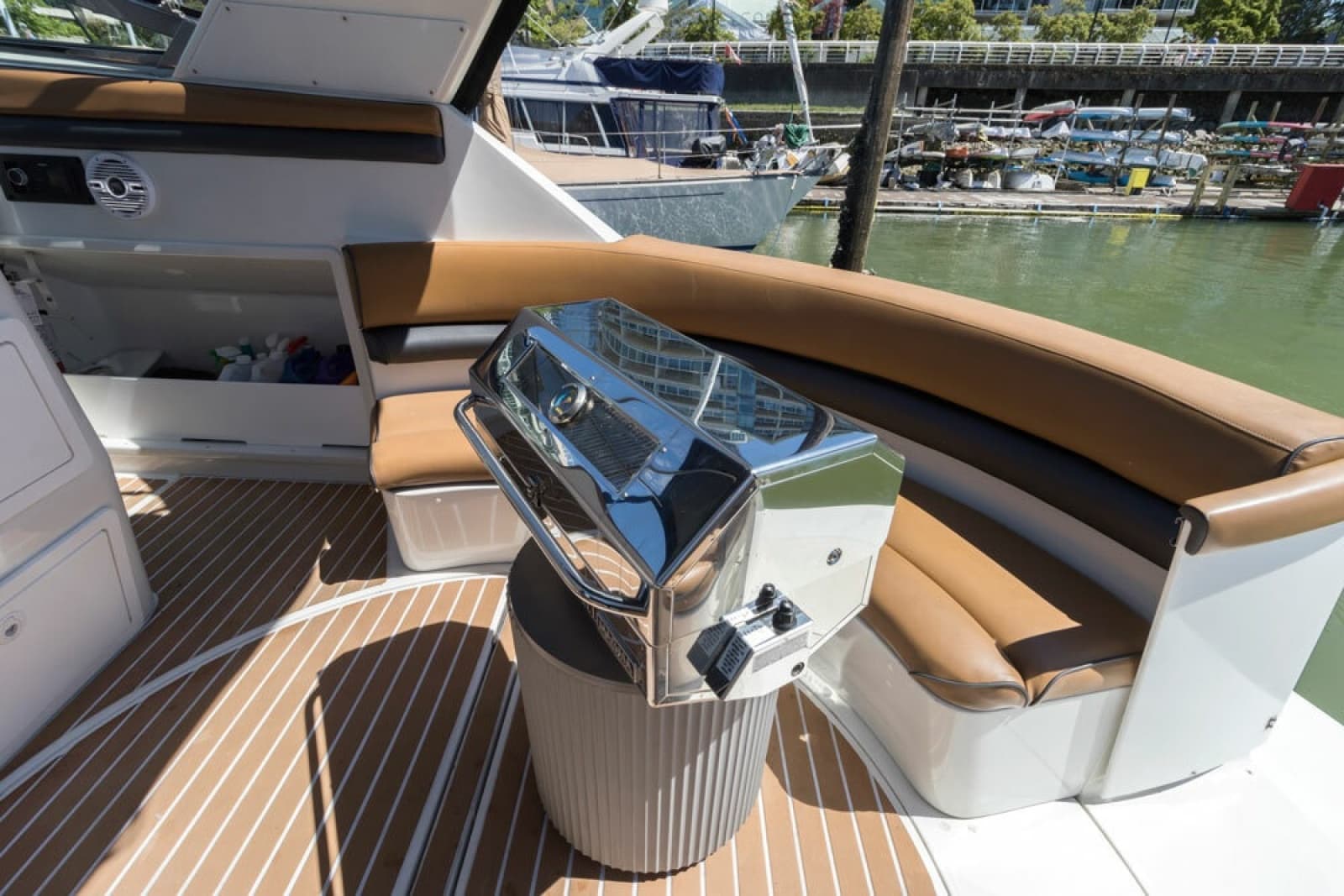 1993 Chris-Craft 380 Continental - Photo 4