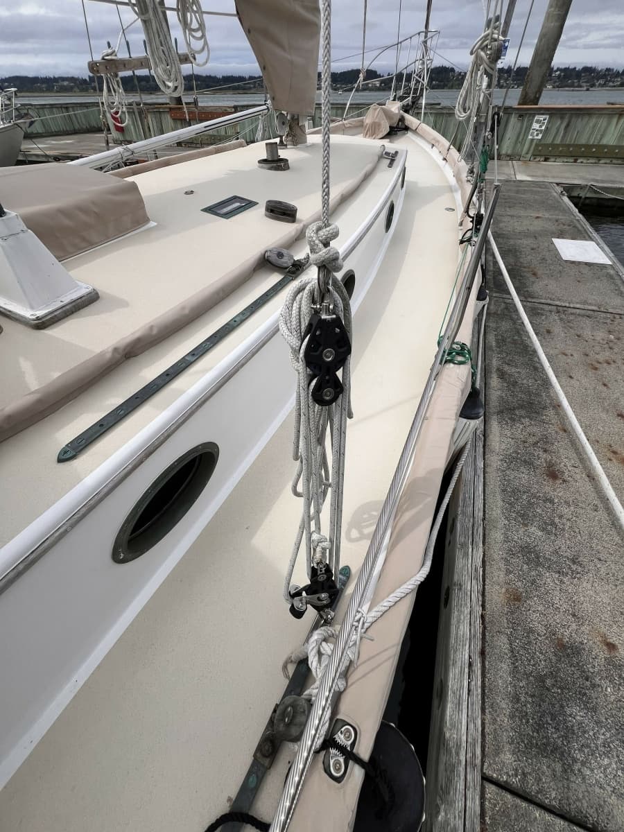 1977 Alajuela Yacht Corp. 38 - Photo 22