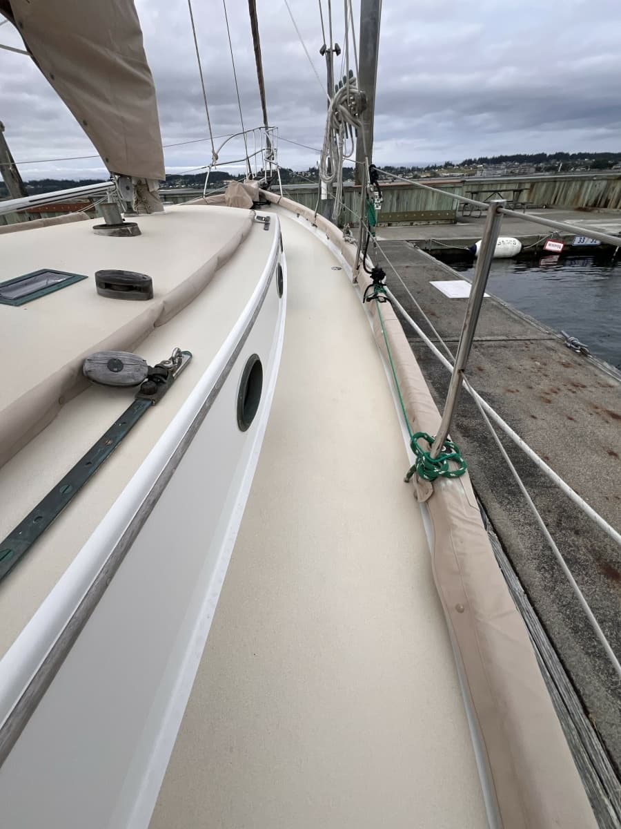 1977 Alajuela Yacht Corp. 38 - Photo 9