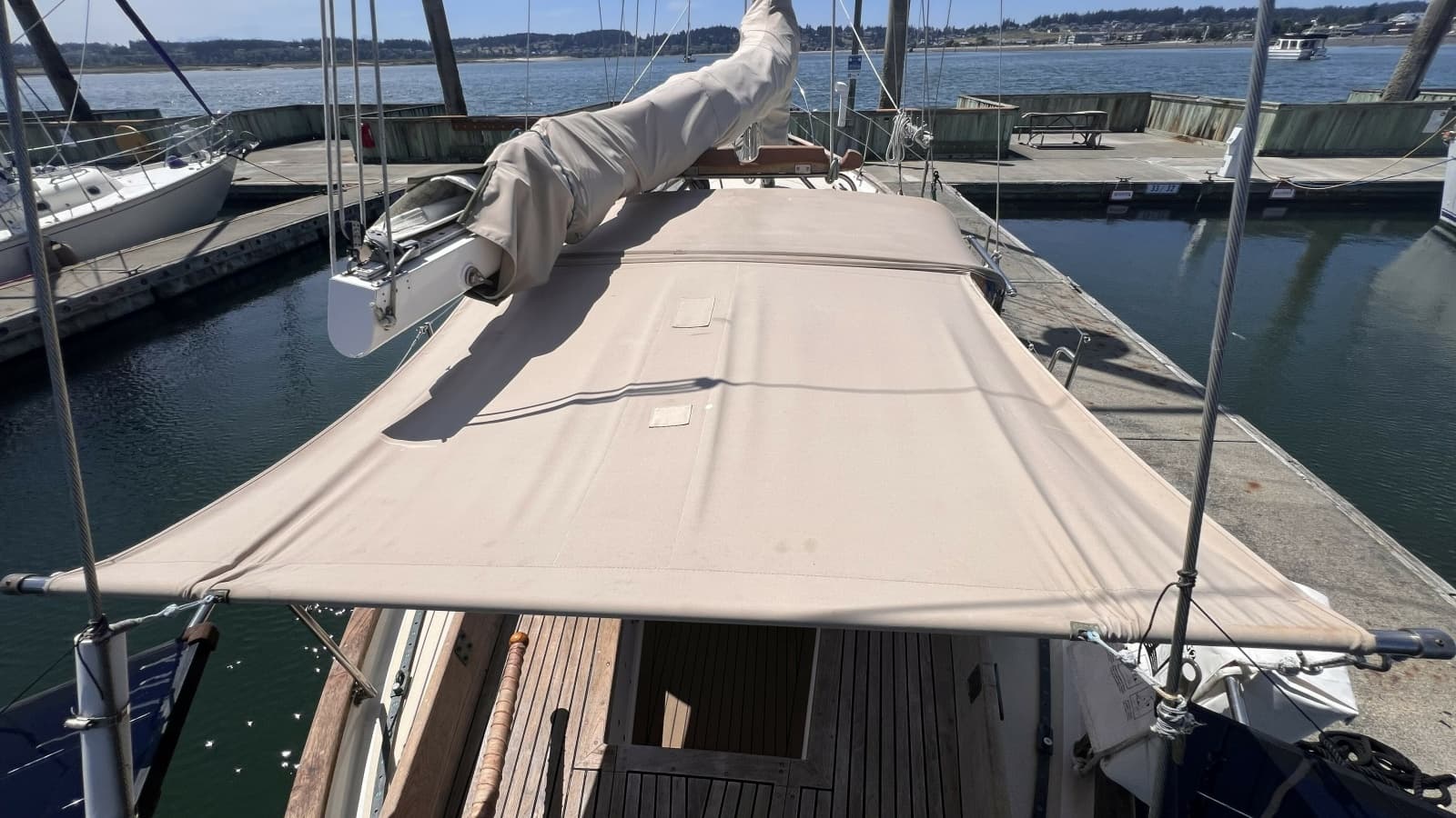 1977 Alajuela Yacht Corp. 38 - Photo 37
