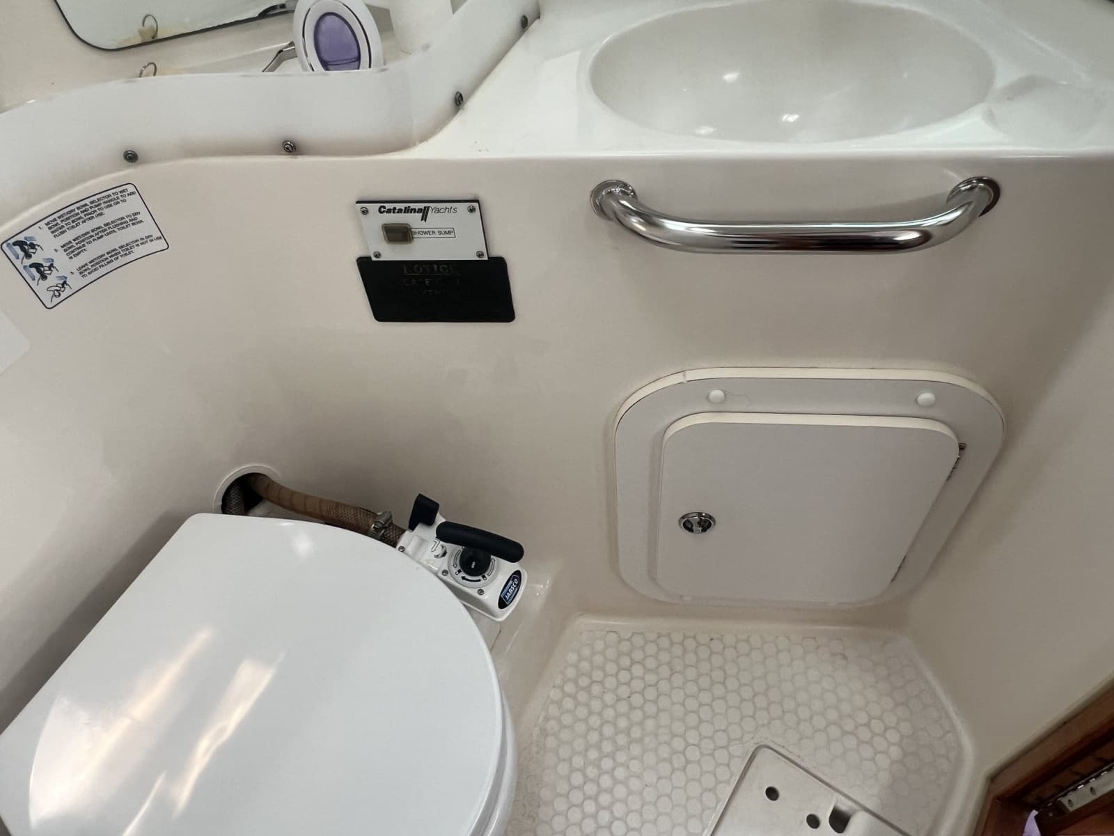 2004 Catalina 320 - Photo 55
